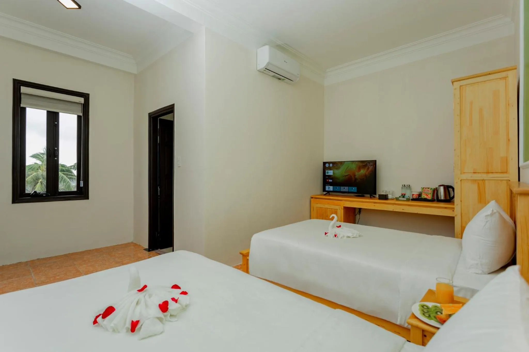 Bed in Sea and Sand Hotel