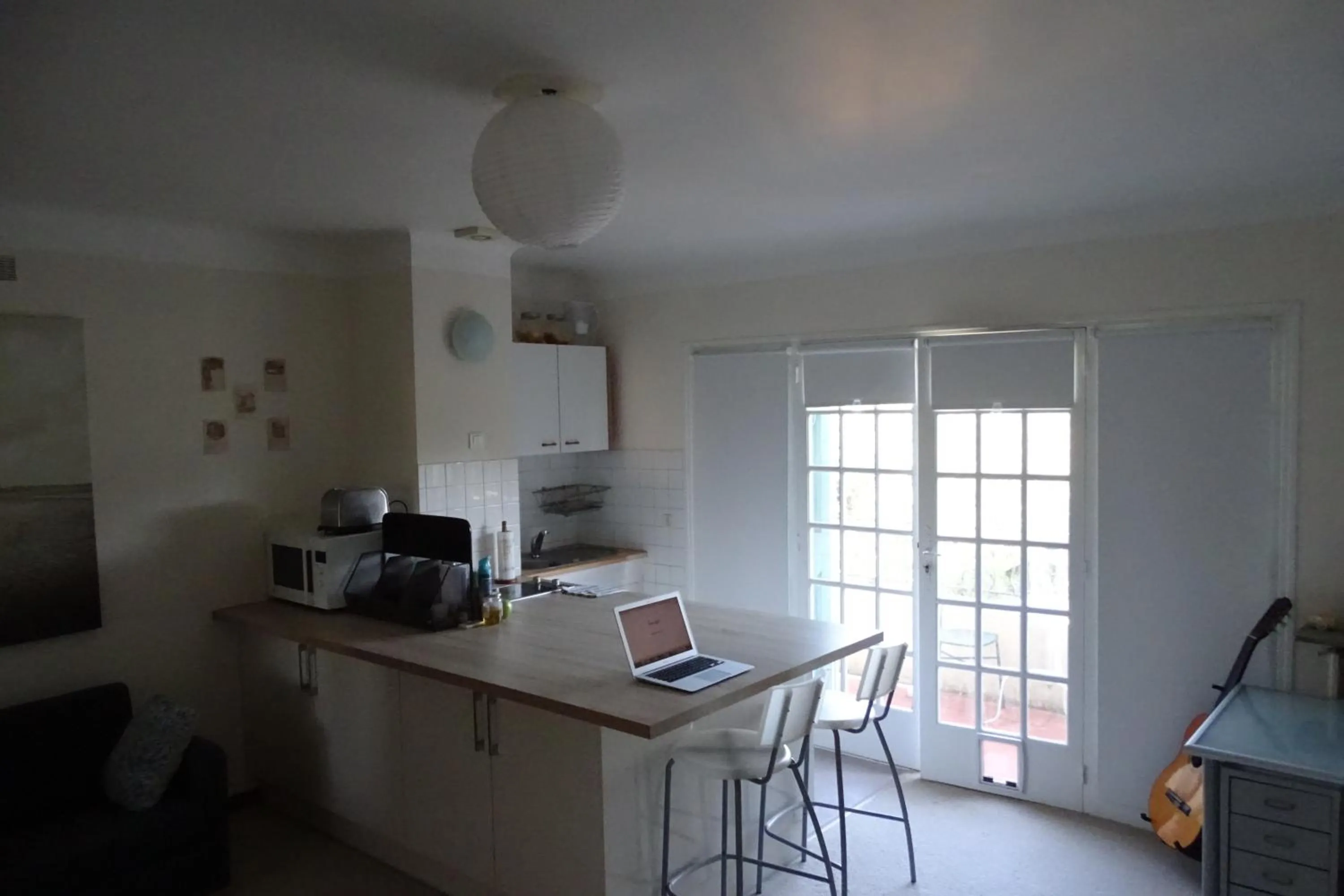 Kitchen or kitchenette in Studios proches de la mer plein soleil