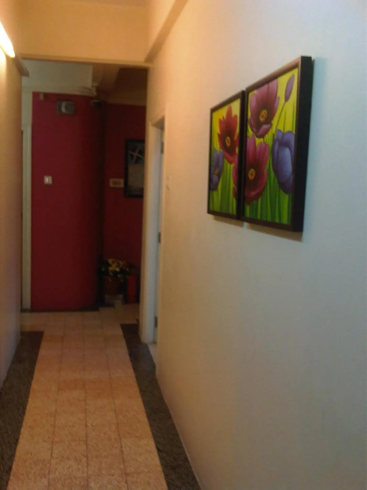 Family Room - single occupancy in Chateau Windsor Hotel - Marine Drive Family Room - single occupancy in Chateau Windsor Hotel - Marine Drive