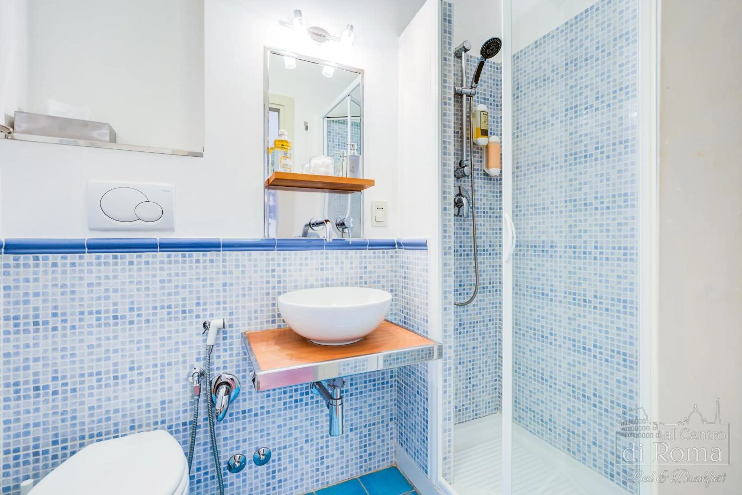 Shower in Al centro di Roma