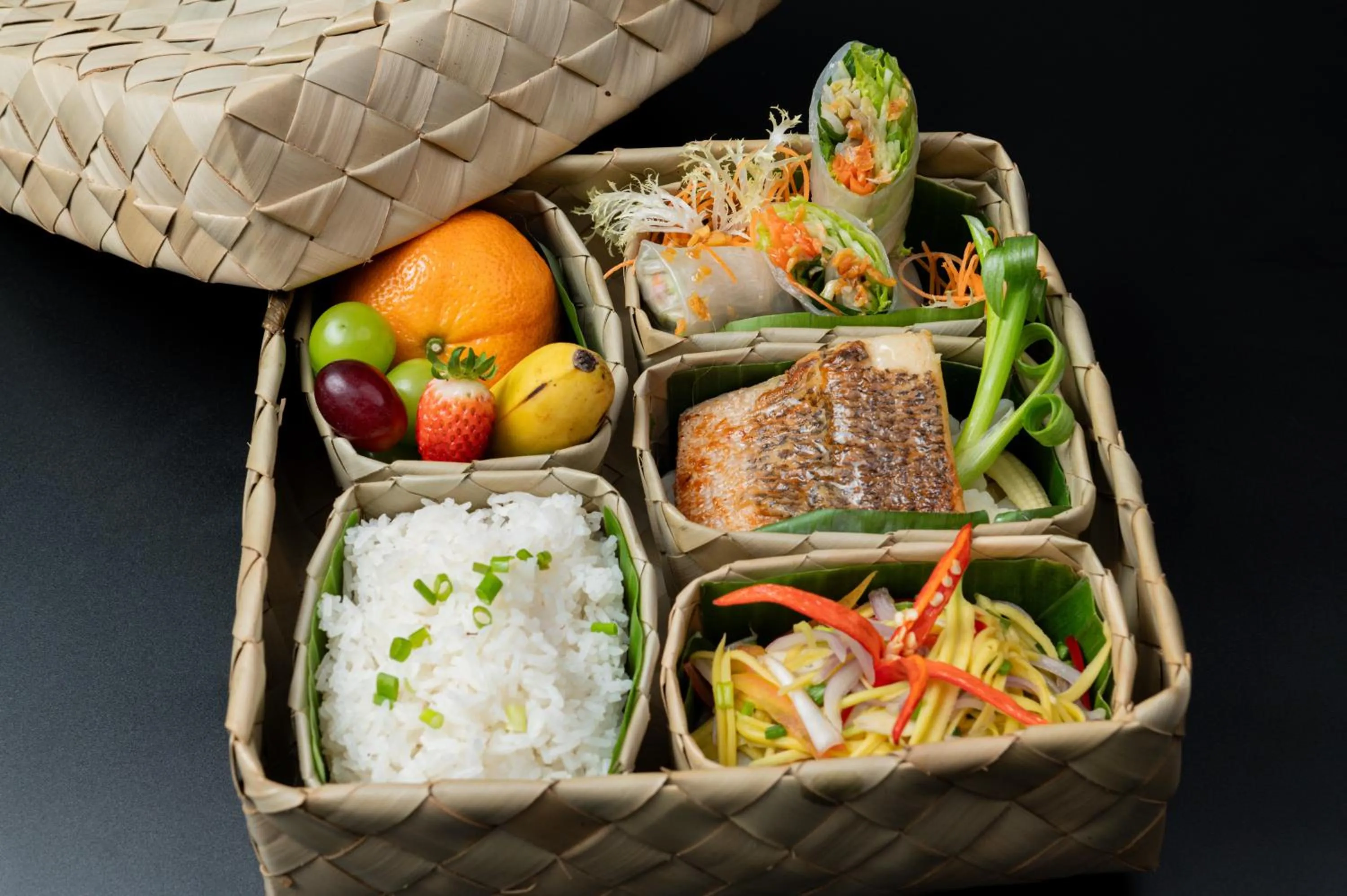 Restaurant/places to eat in Hotel Somadevi Angkor Resort & Spa