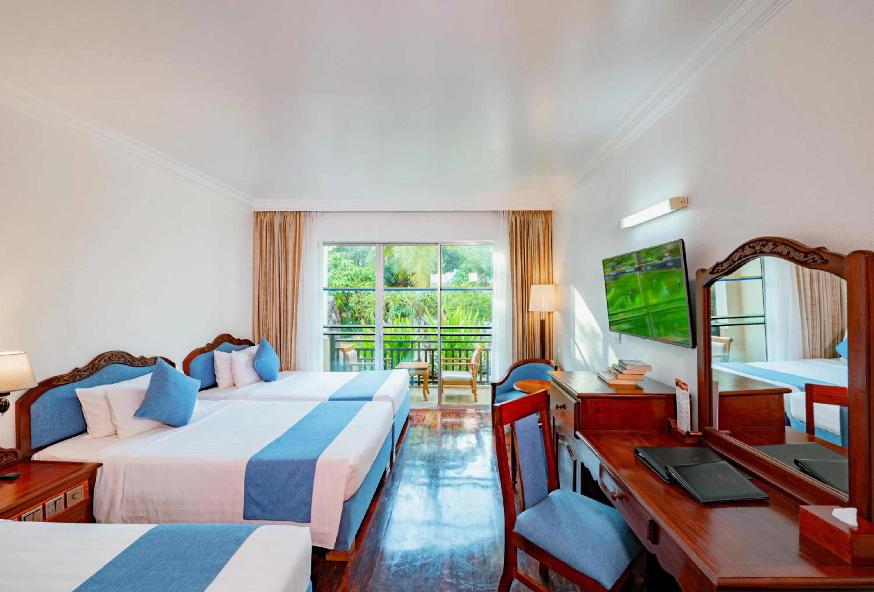 Photo of the whole room, Bed in Hotel Somadevi Angkor Resort & Spa