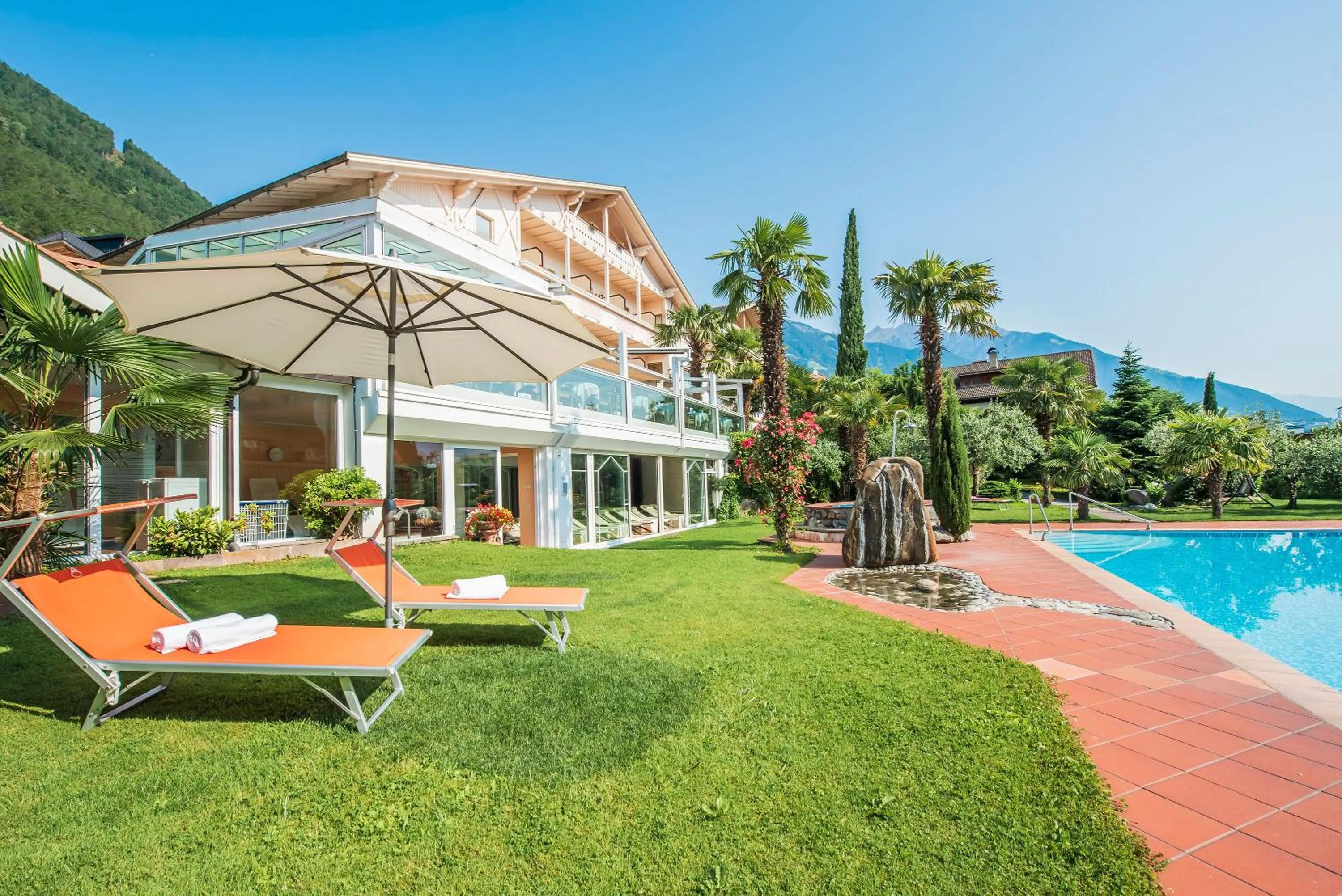 Swimming pool in Glanzhof Hotel & Apartments