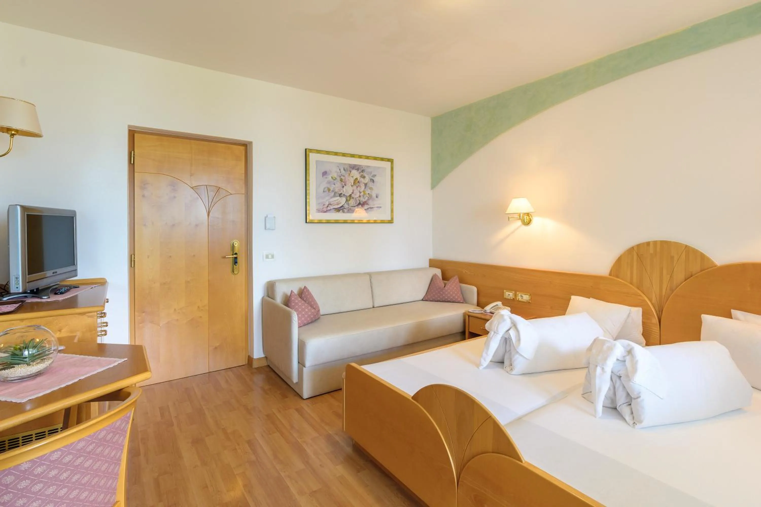 Bedroom, Bed in Glanzhof Hotel & Apartments