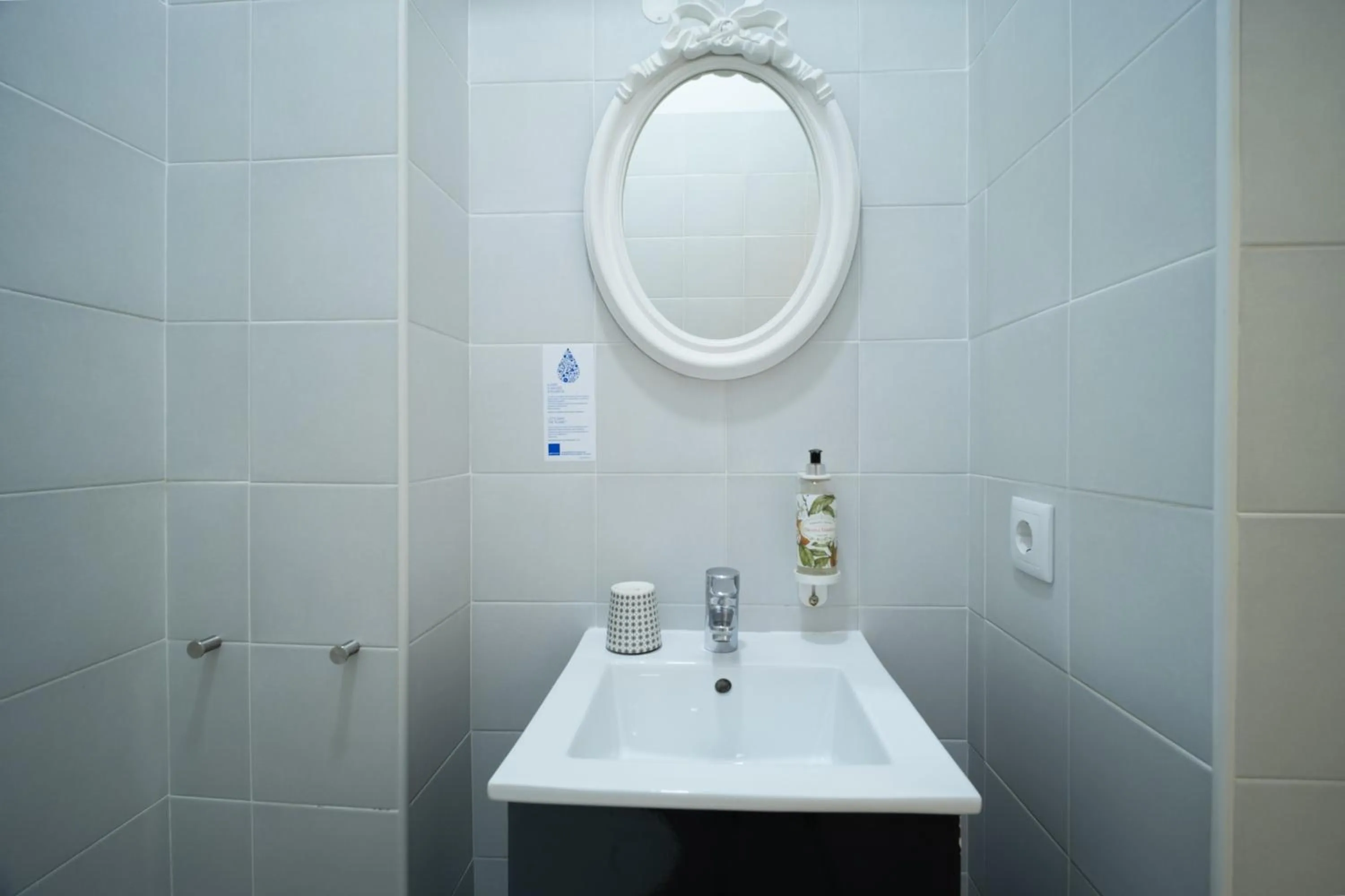 Bathroom in Bonfim 234 Townhouse