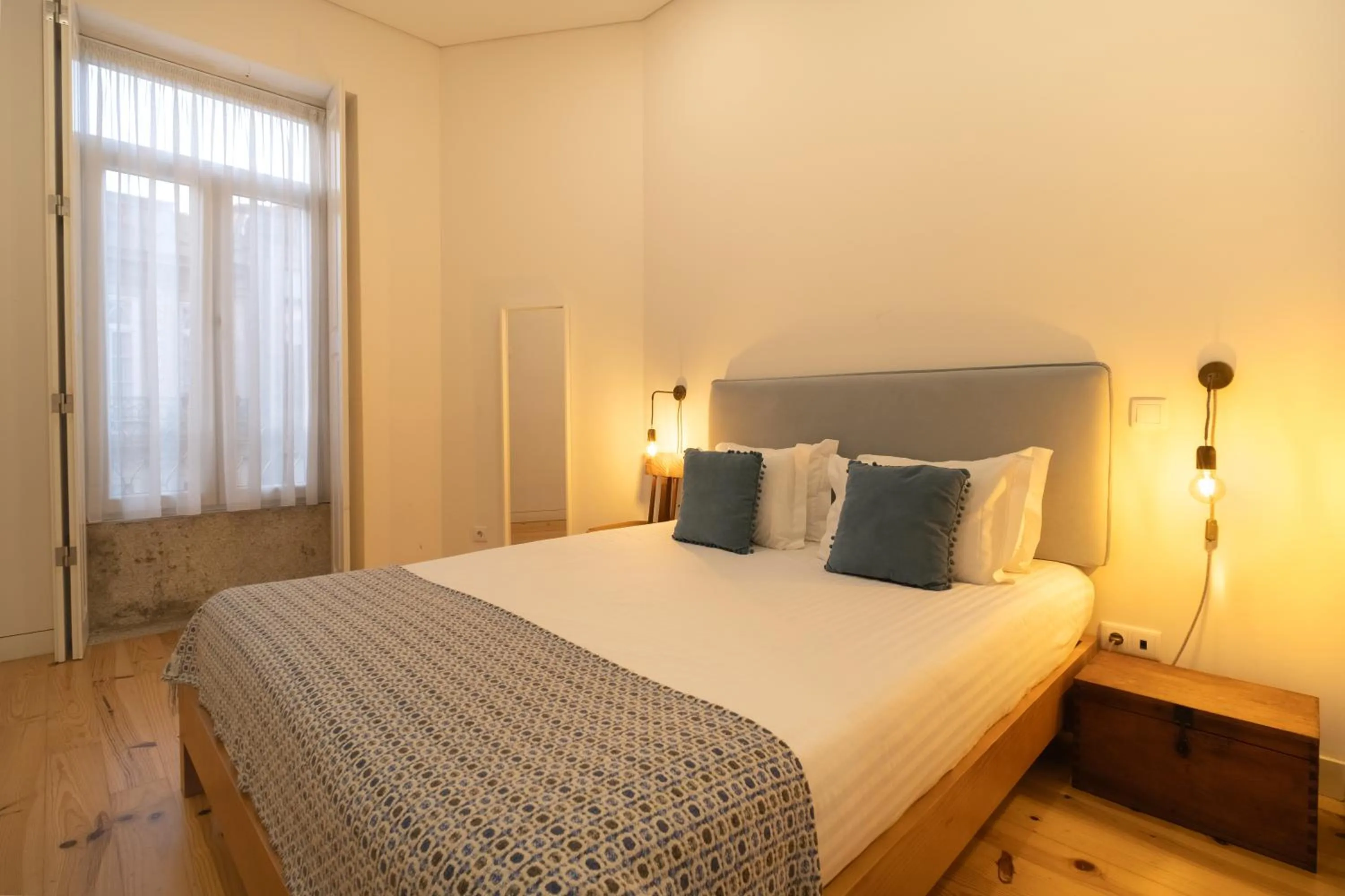 Bedroom, Bed in Bonfim 234 Townhouse