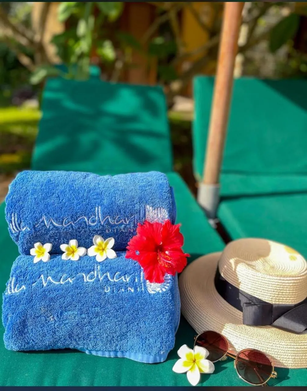 Swimming pool in Villa Mandhari - Diani Beach