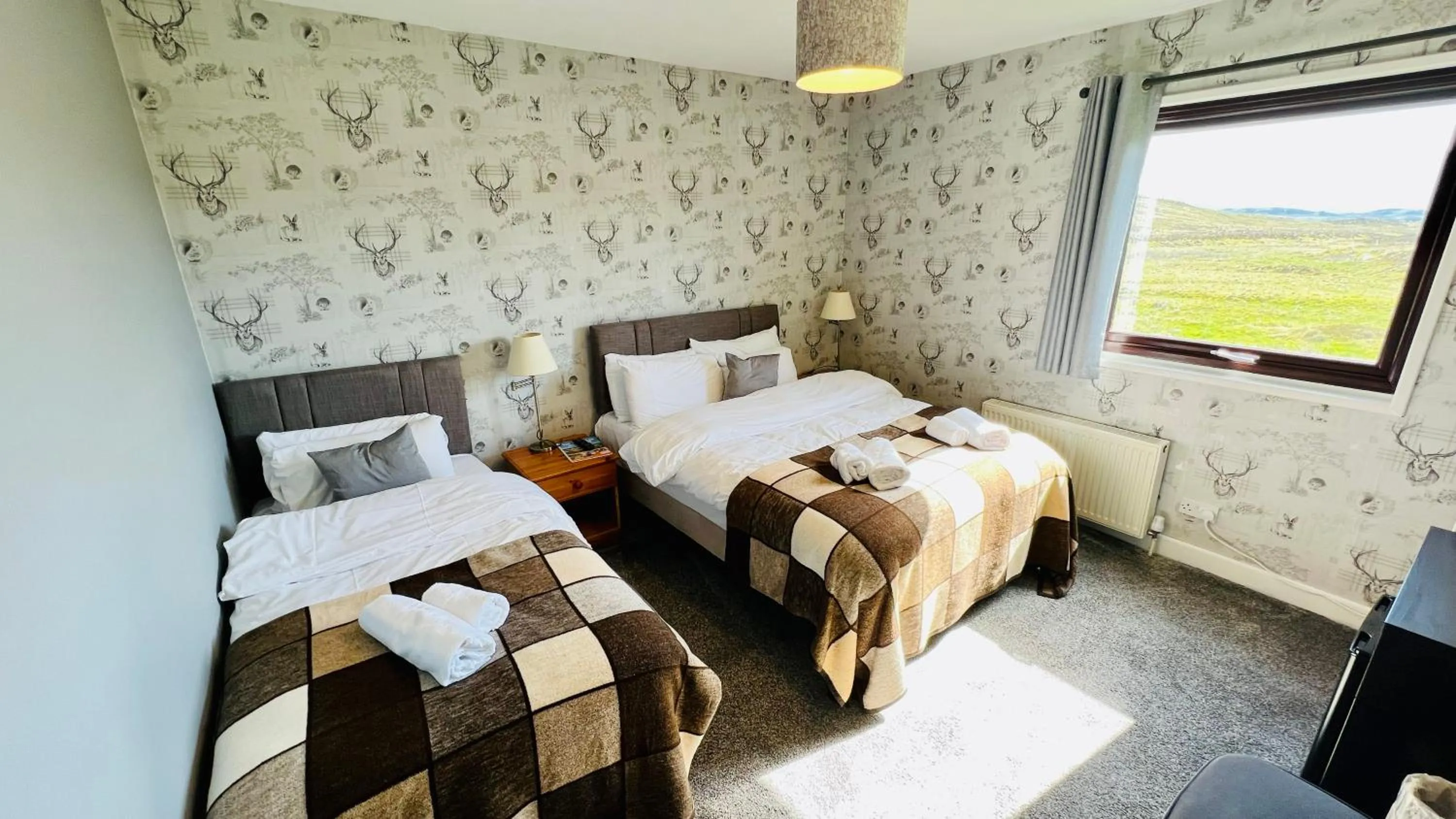 Bedroom, Bed in Aultguish Inn