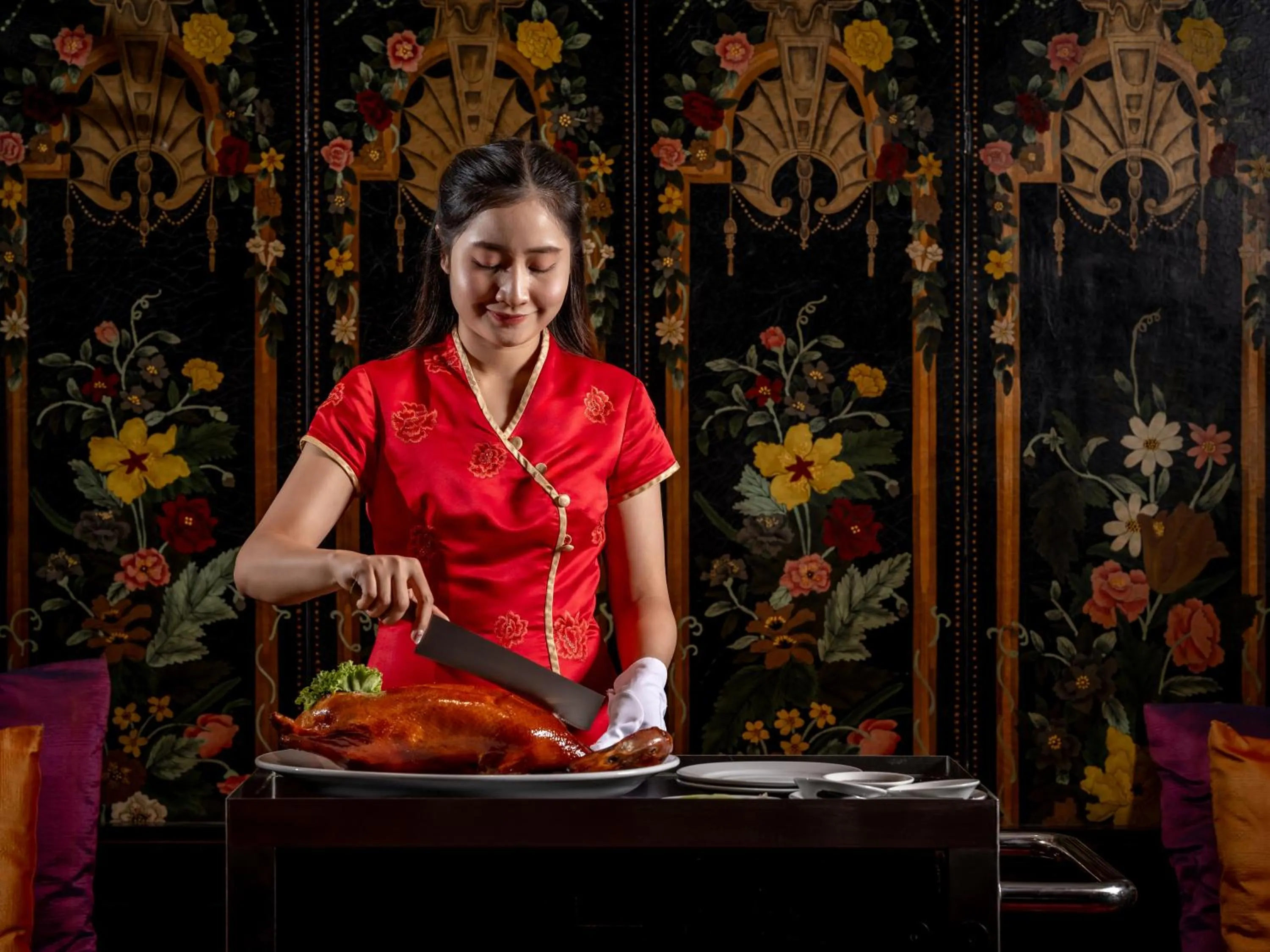 Restaurant/places to eat in Renaissance Bangkok Ratchaprasong Hotel by Marriott