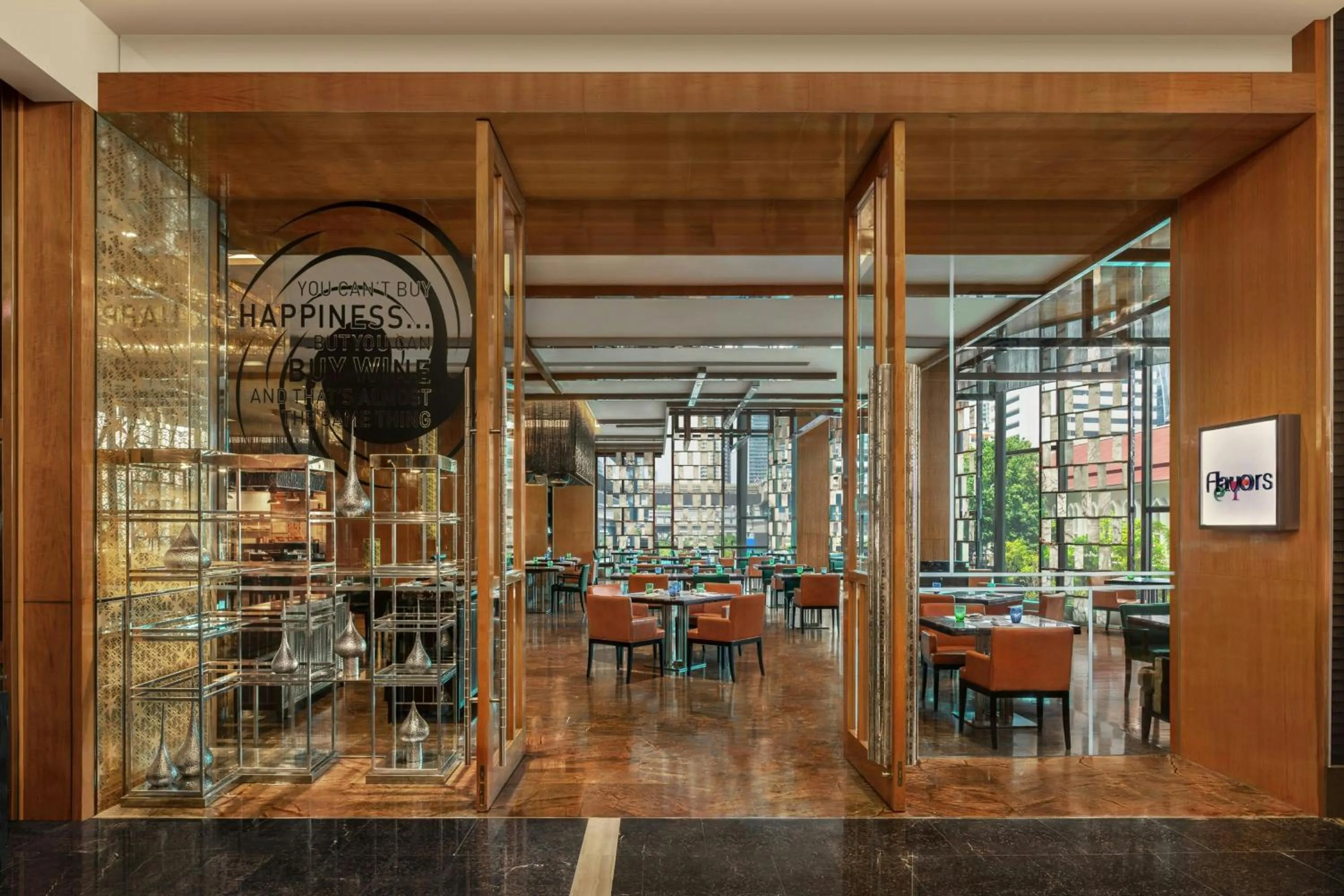 Restaurant/places to eat in Renaissance Bangkok Ratchaprasong Hotel by Marriott