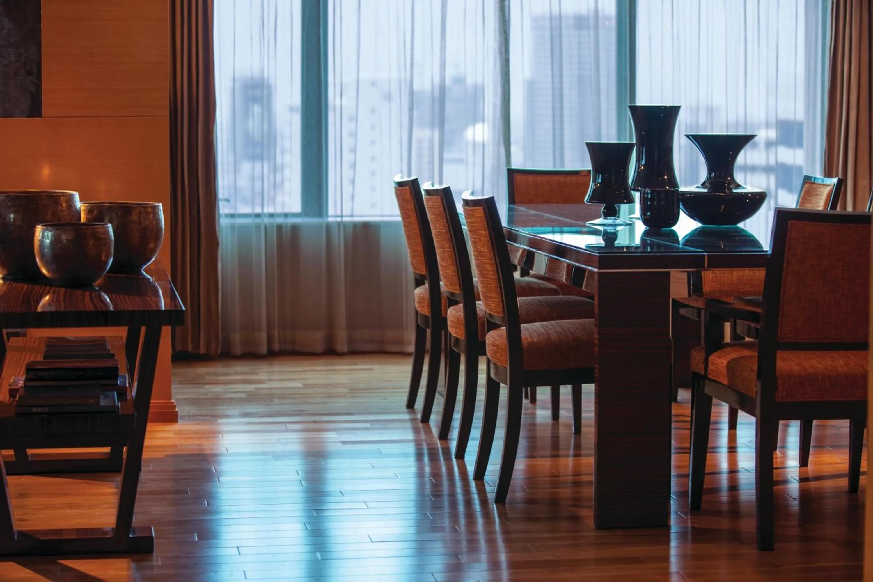 Bedroom in Renaissance Bangkok Ratchaprasong Hotel by Marriott