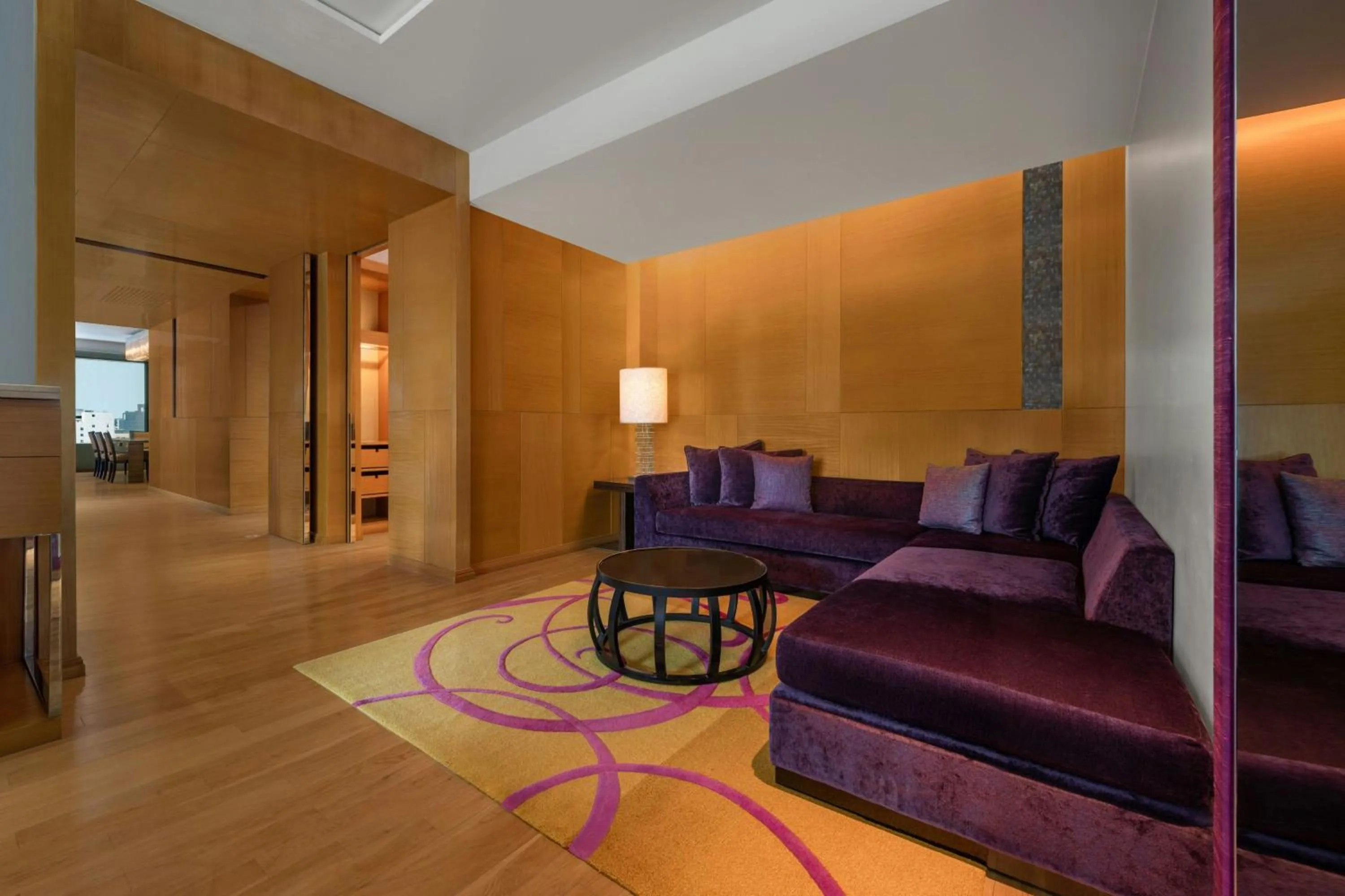 Photo of the whole room in Renaissance Bangkok Ratchaprasong Hotel by Marriott