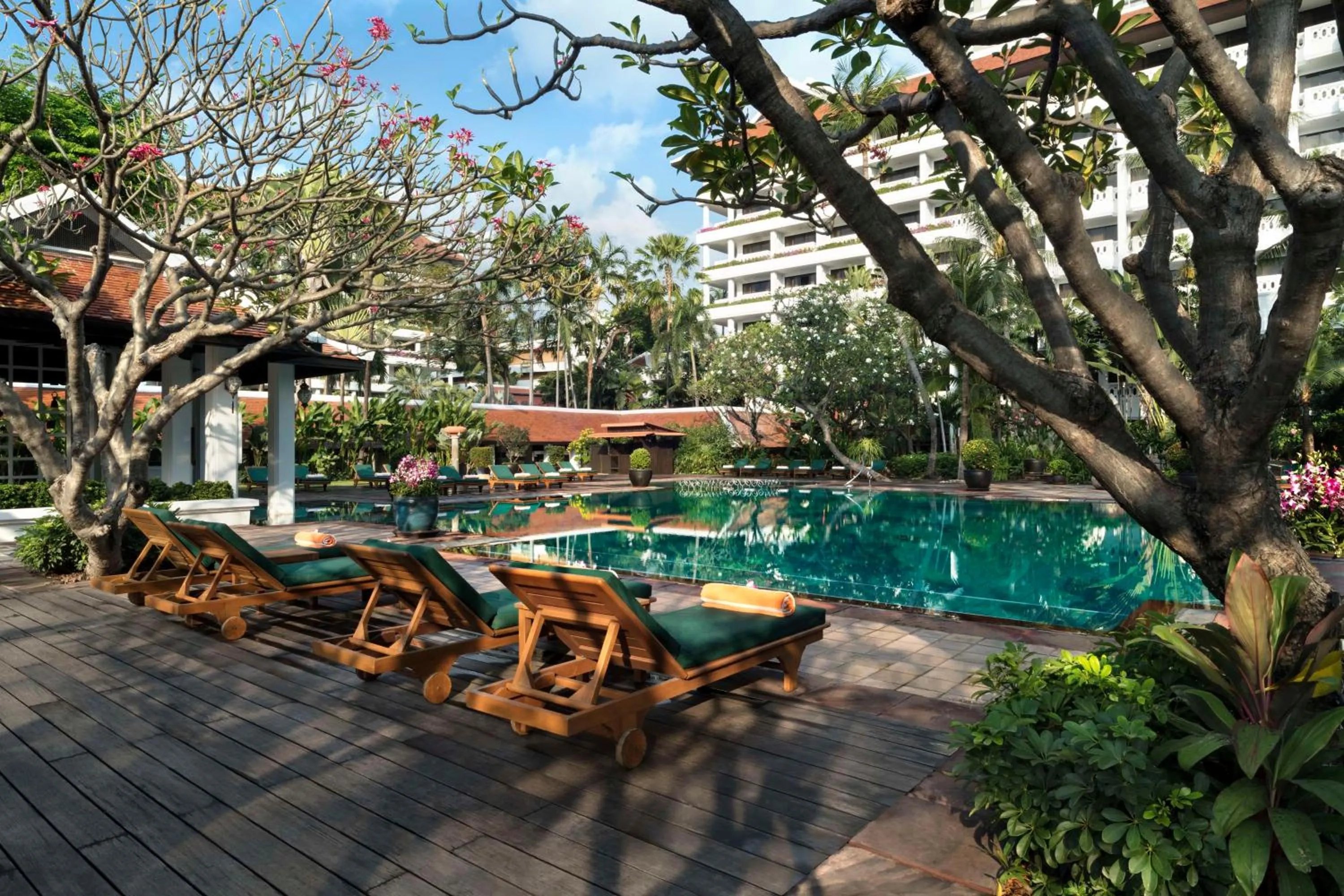 Pool view in Anantara Riverside Bangkok Resort