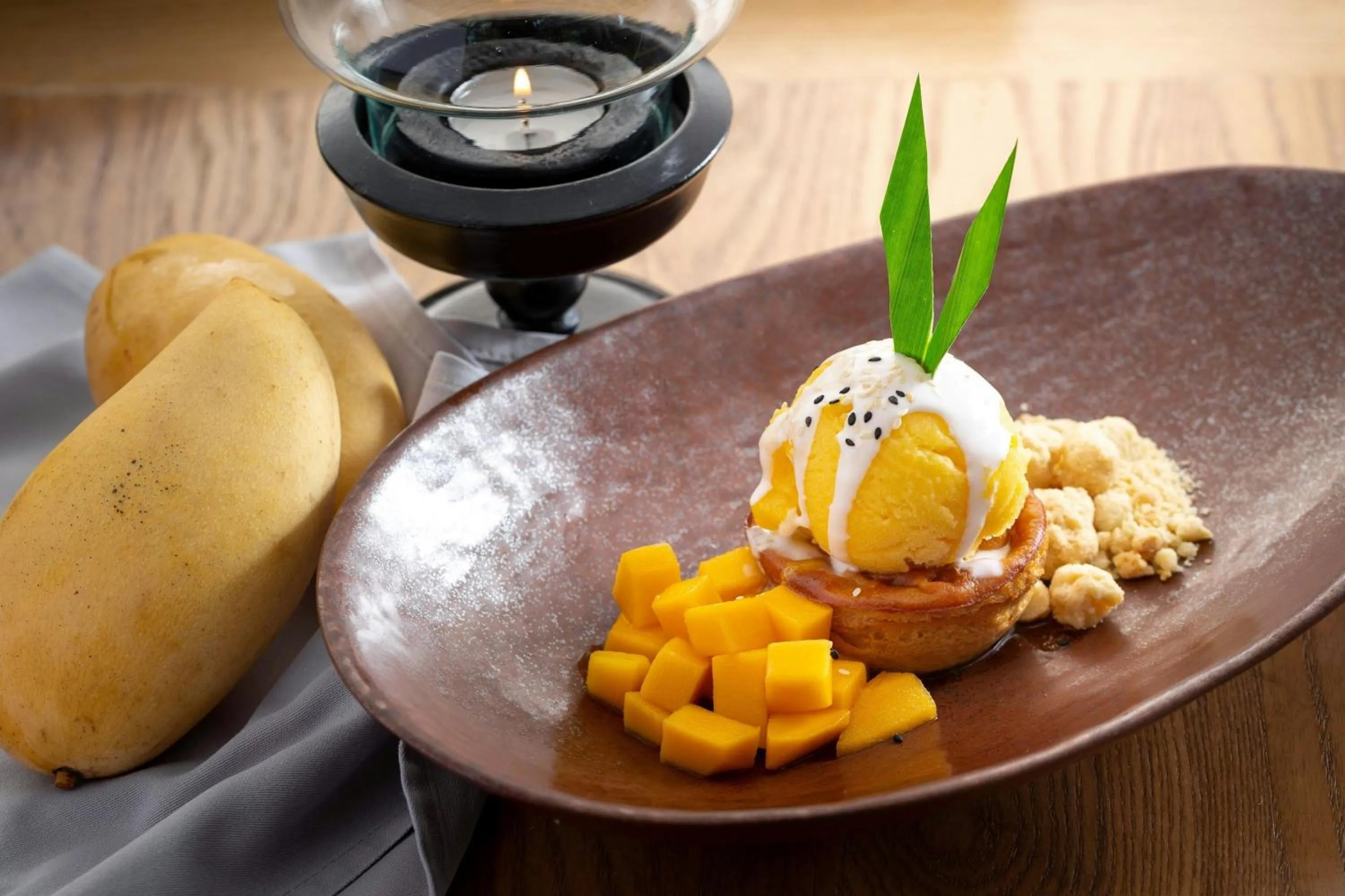 Restaurant/places to eat in Renaissance Phuket Resort & Spa