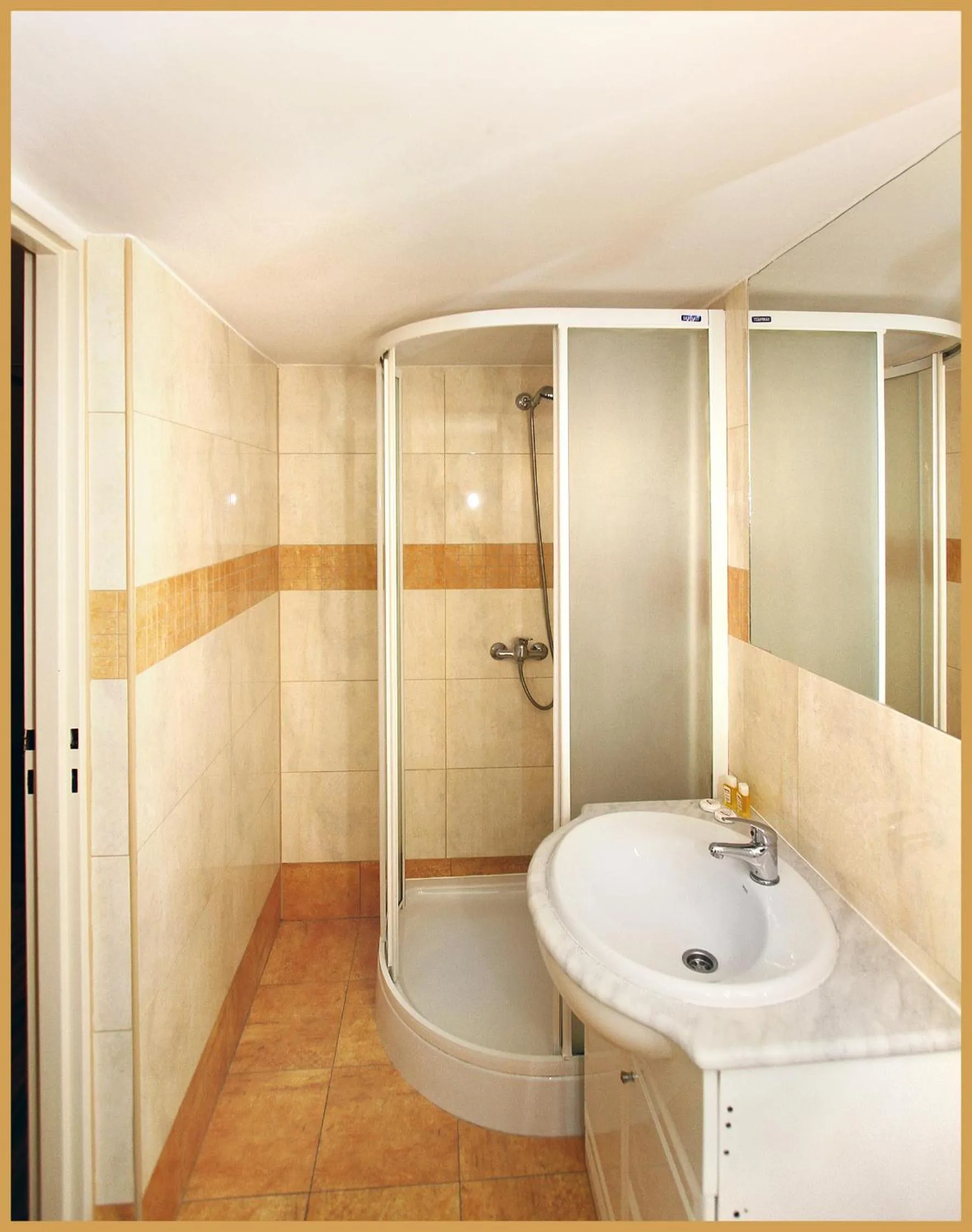 Bathroom in Hotel & Restauracja Glass