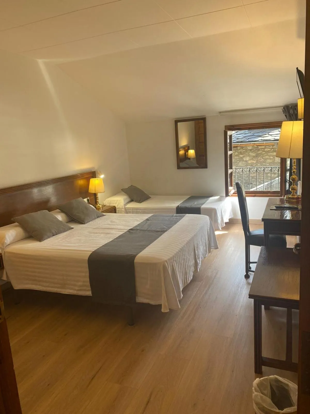 Photo of the whole room, Bed in Hotel Santa Bàrbara De La Vall D'ordino