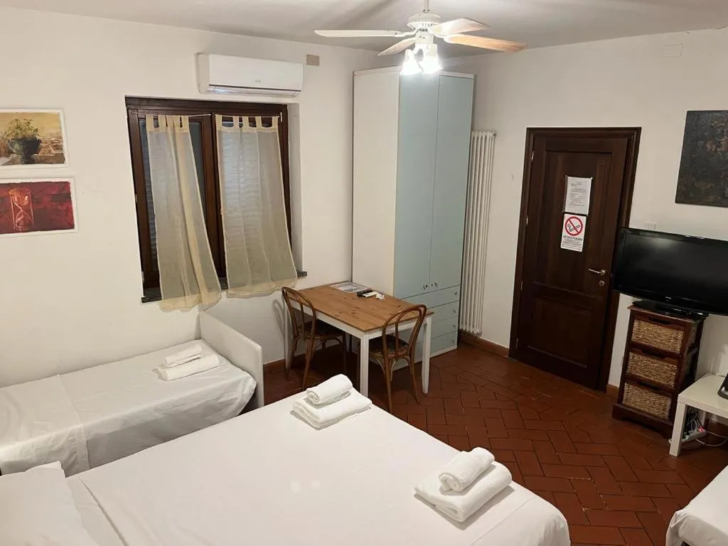 Bedroom, Bed in Il Cielo di Lucio