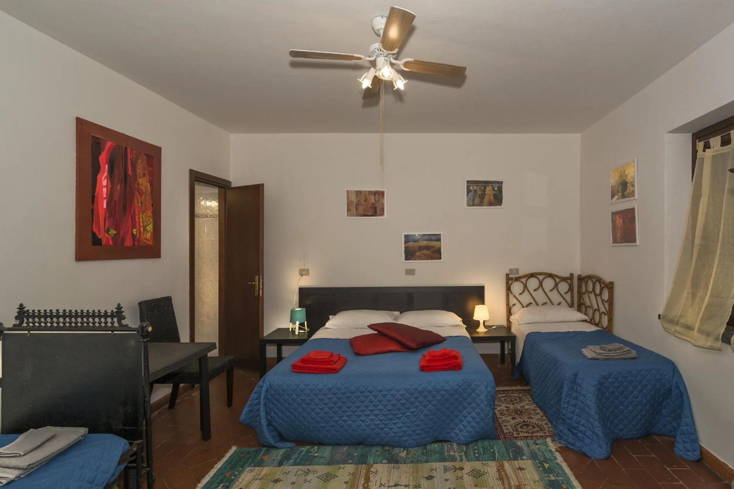 Photo of the whole room, Bed in Il Cielo di Lucio