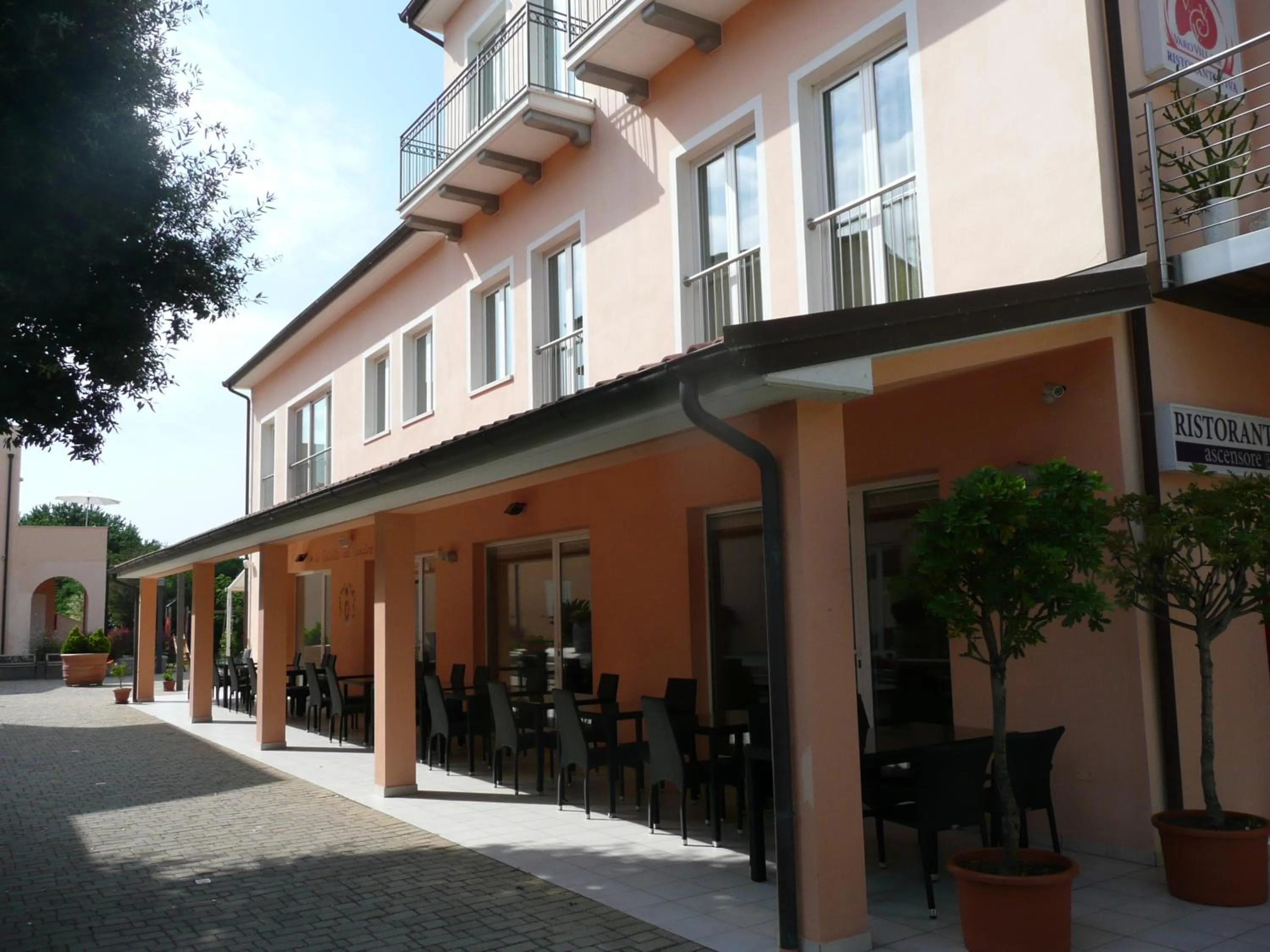 Facade/entrance in Bolgheri Marina Resort
