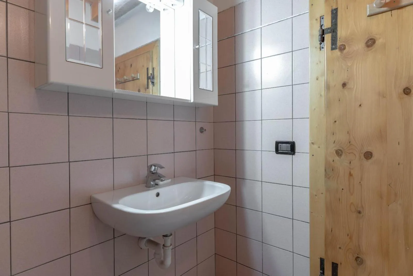 Shower in Chalet Musiera