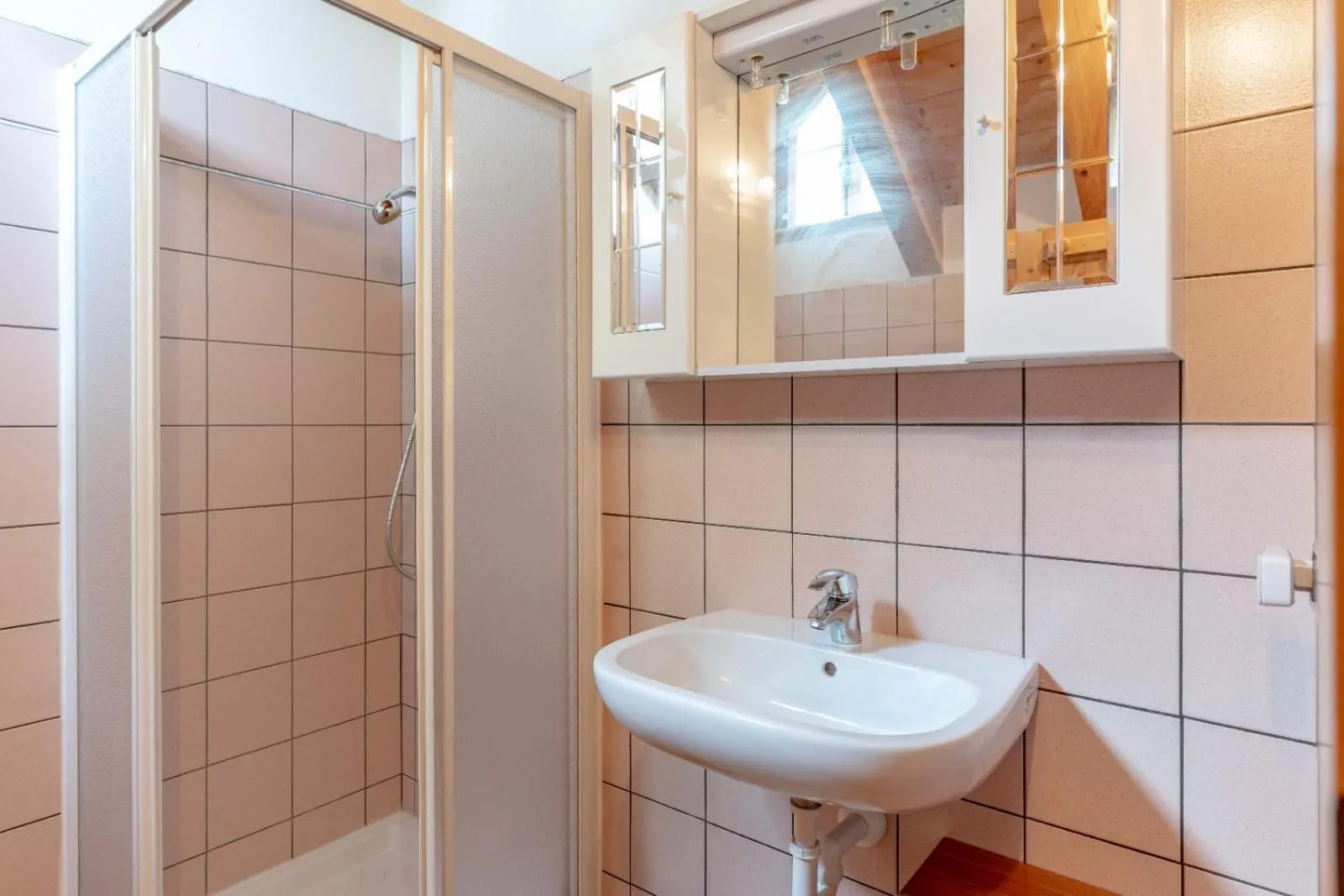 Shower in Chalet Musiera