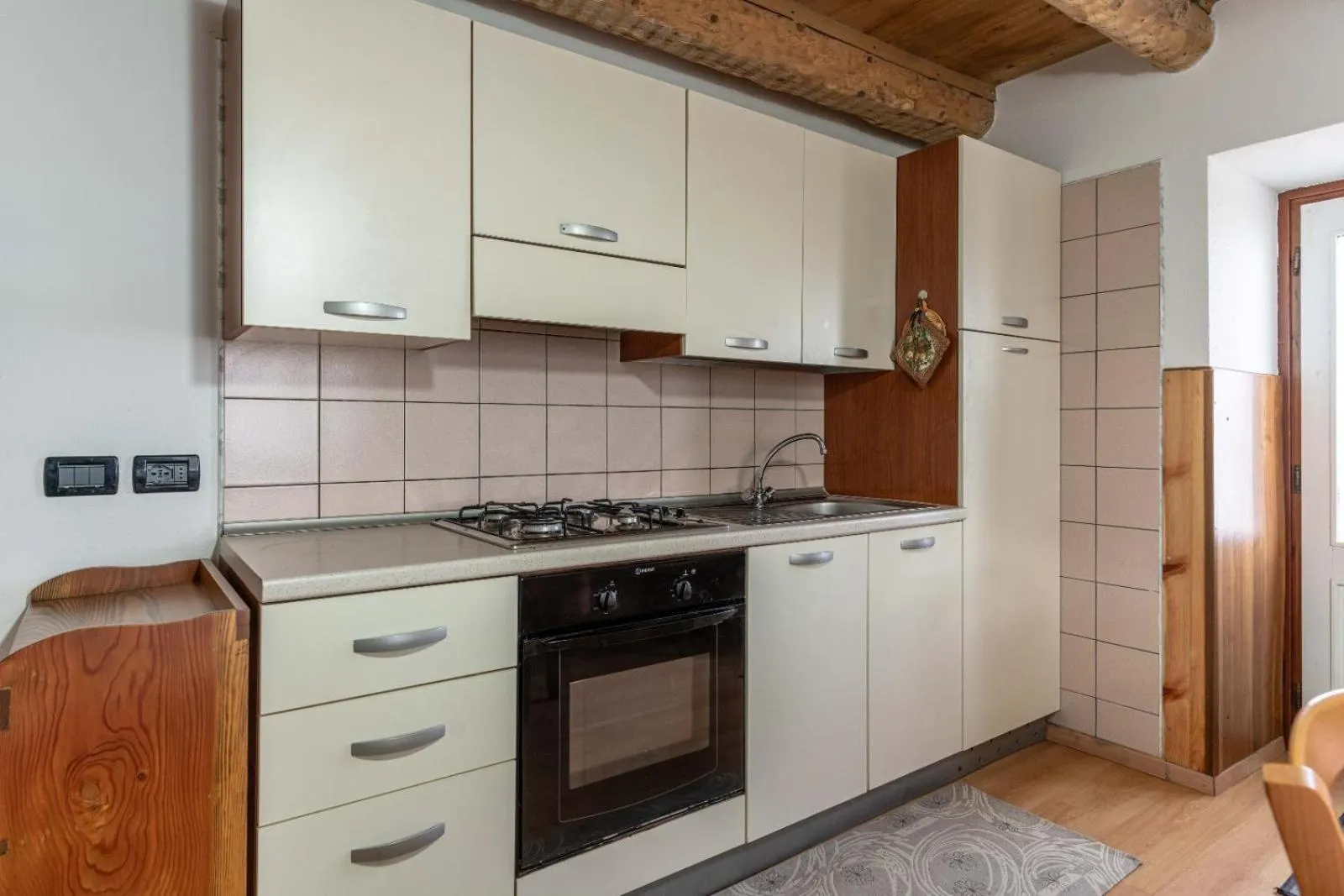 Kitchen or kitchenette in Chalet Musiera