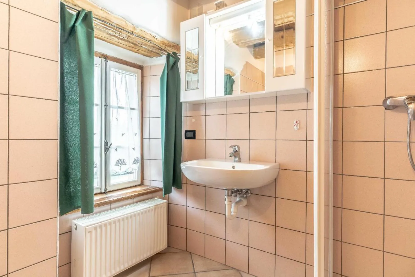 Shower in Chalet Musiera