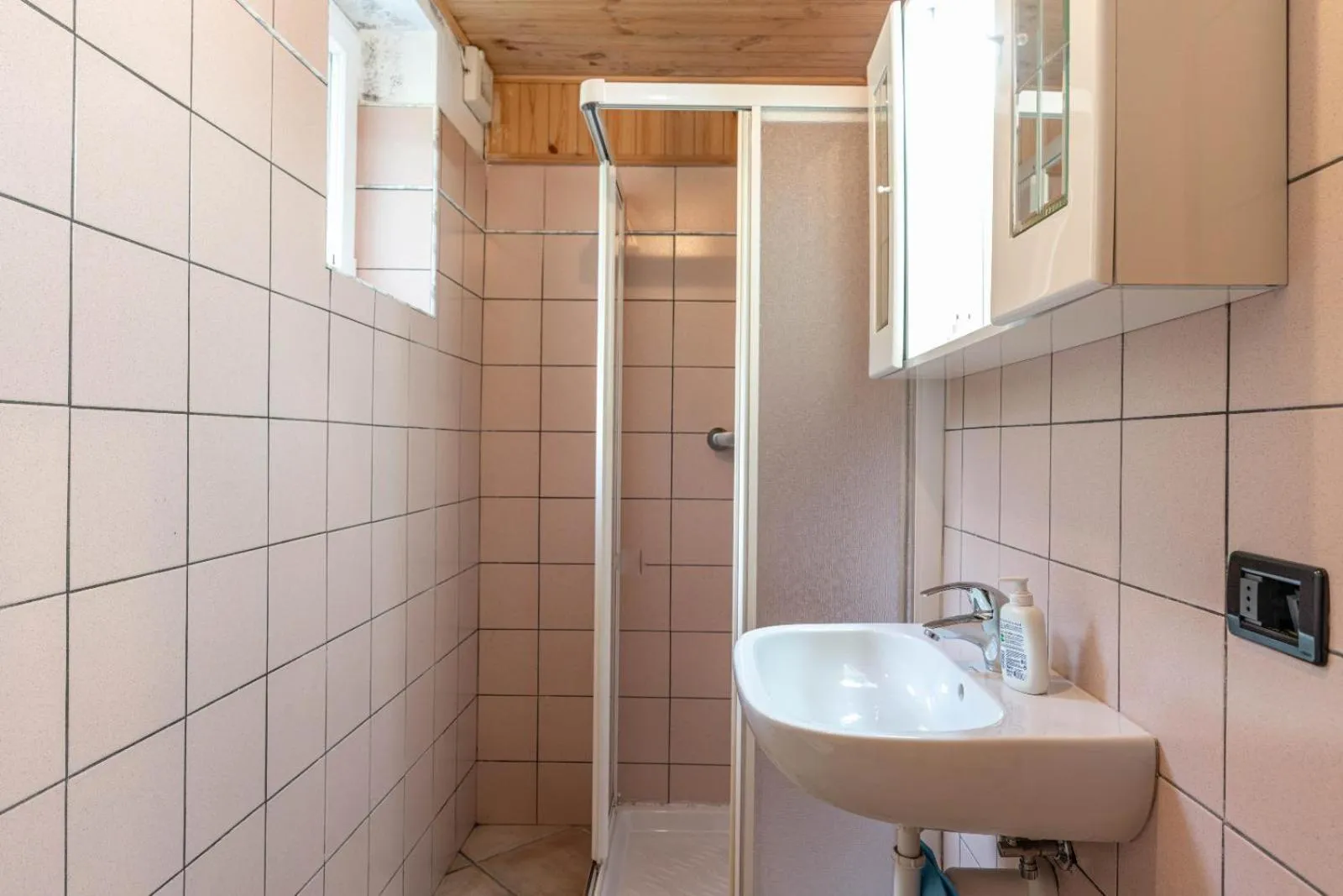 Shower in Chalet Musiera