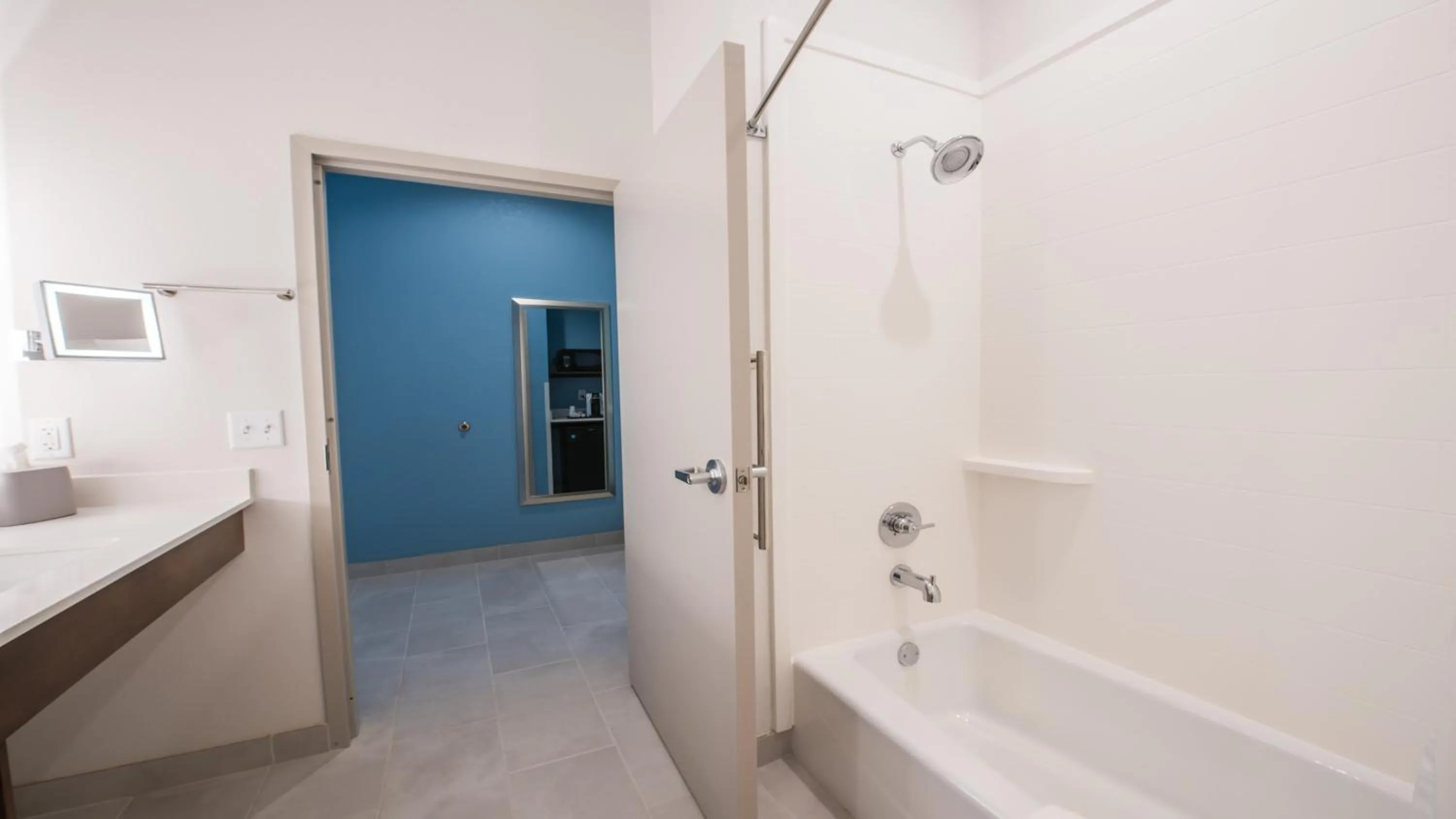 Bathroom in Holiday Inn Express & Suites - Dripping Springs - Austin Area by IHG