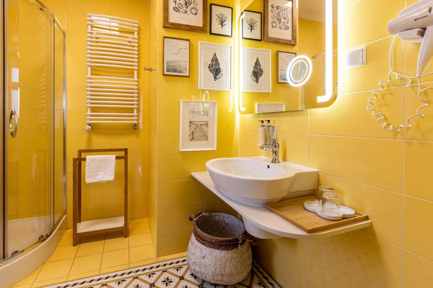 Shower in Villa Antonina