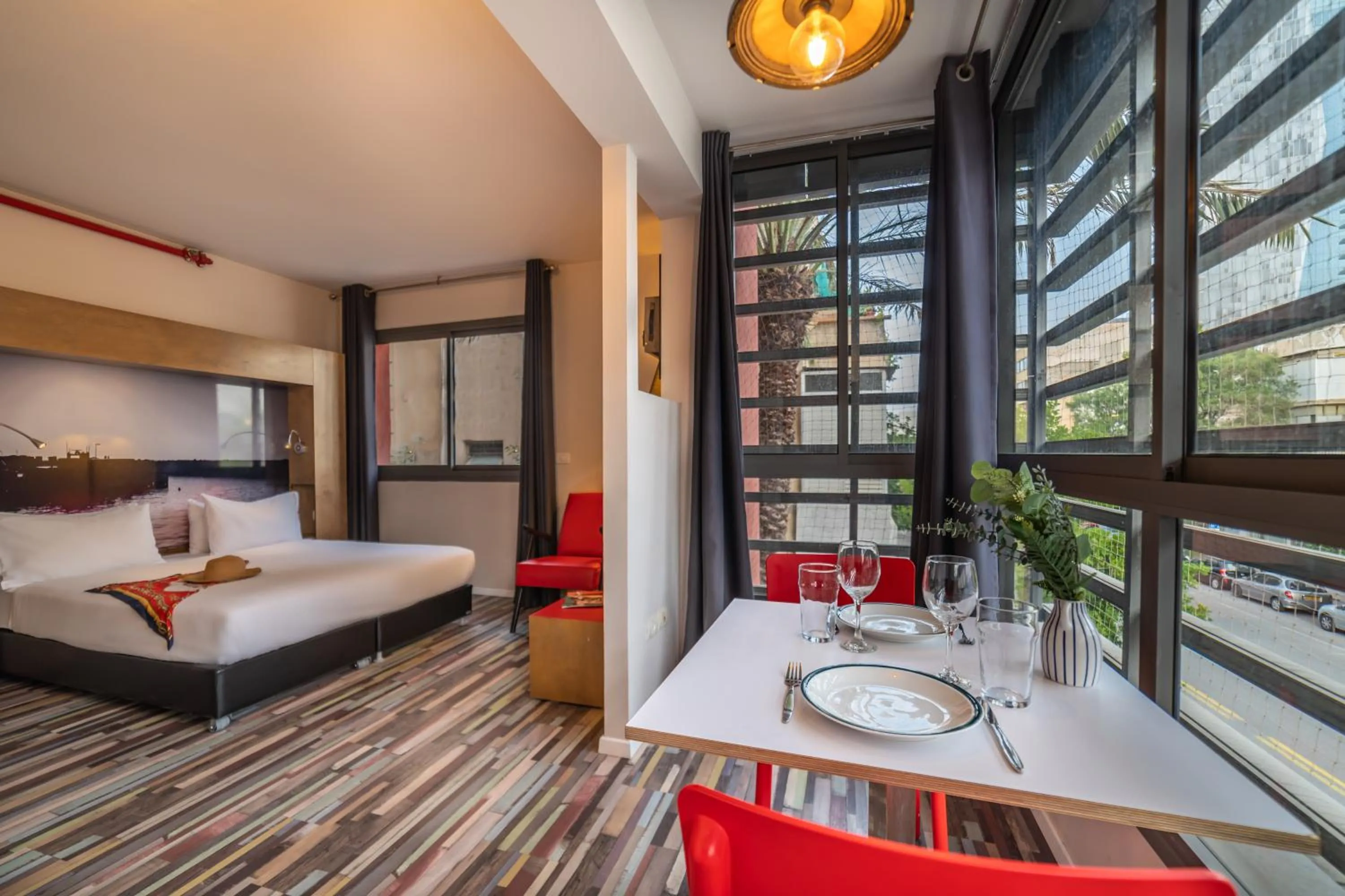 Photo of the whole room, Bed in Ben Yehuda Apartments