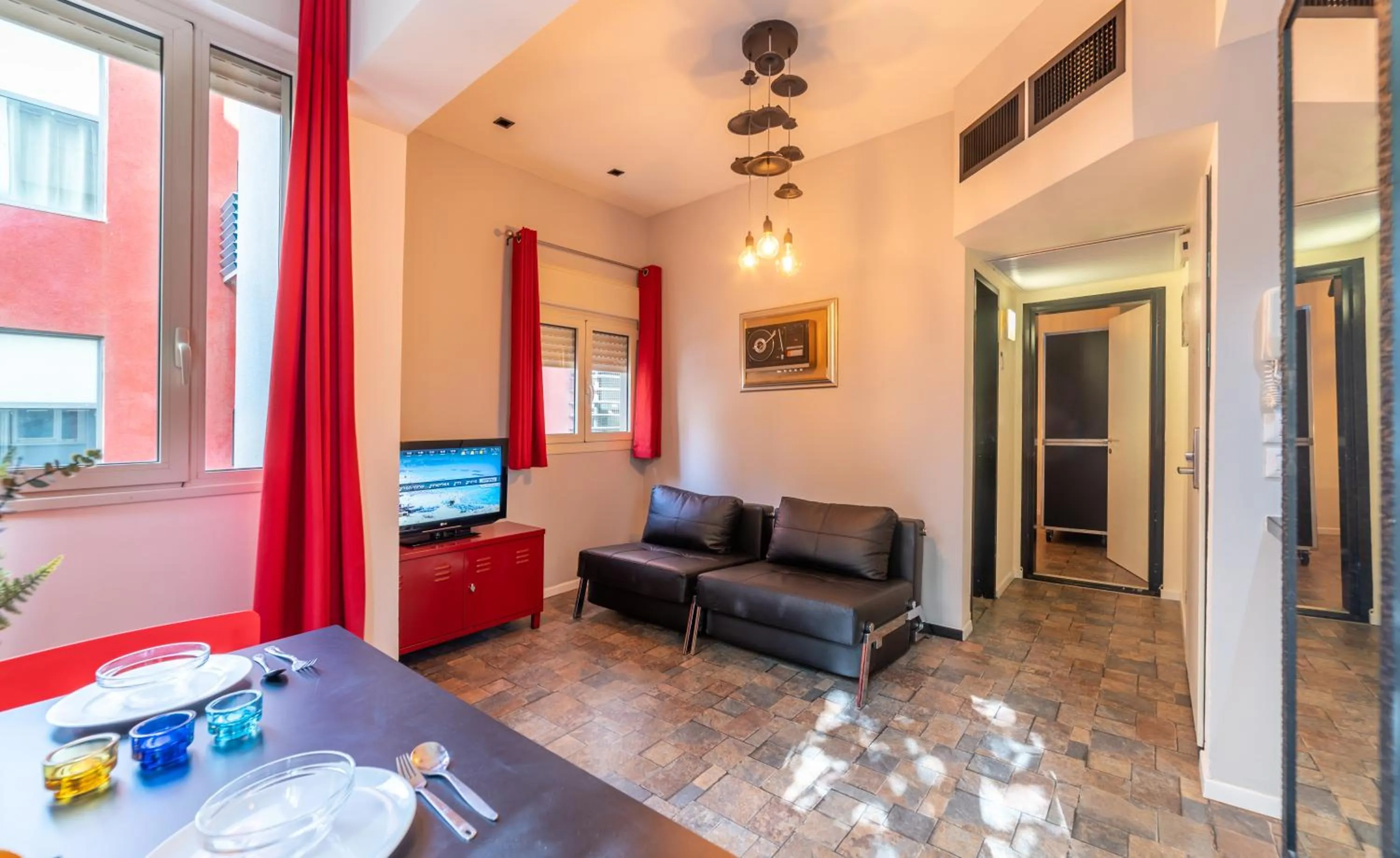 Living room in Ben Yehuda Apartments