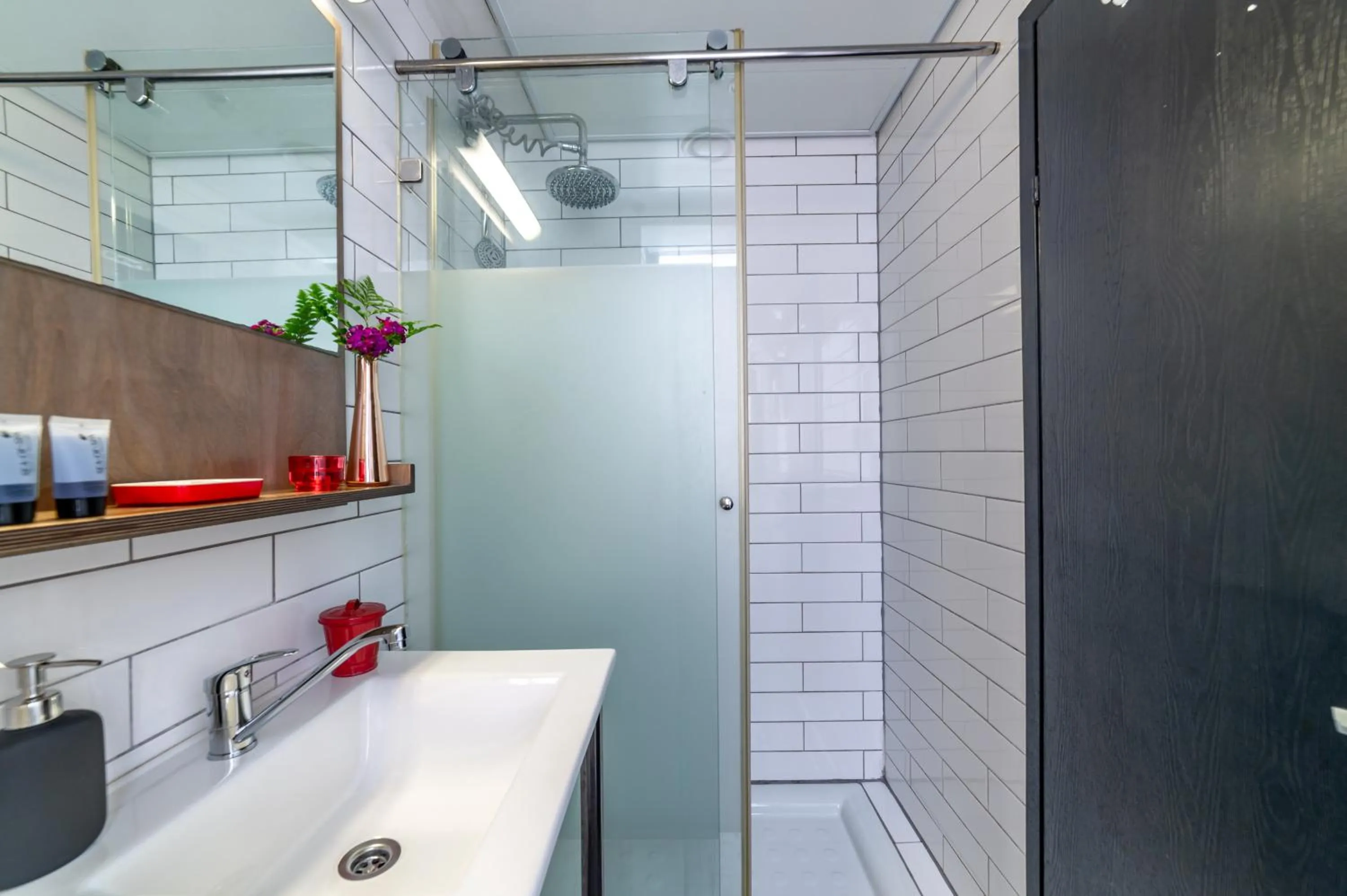 Bathroom in Ben Yehuda Apartments