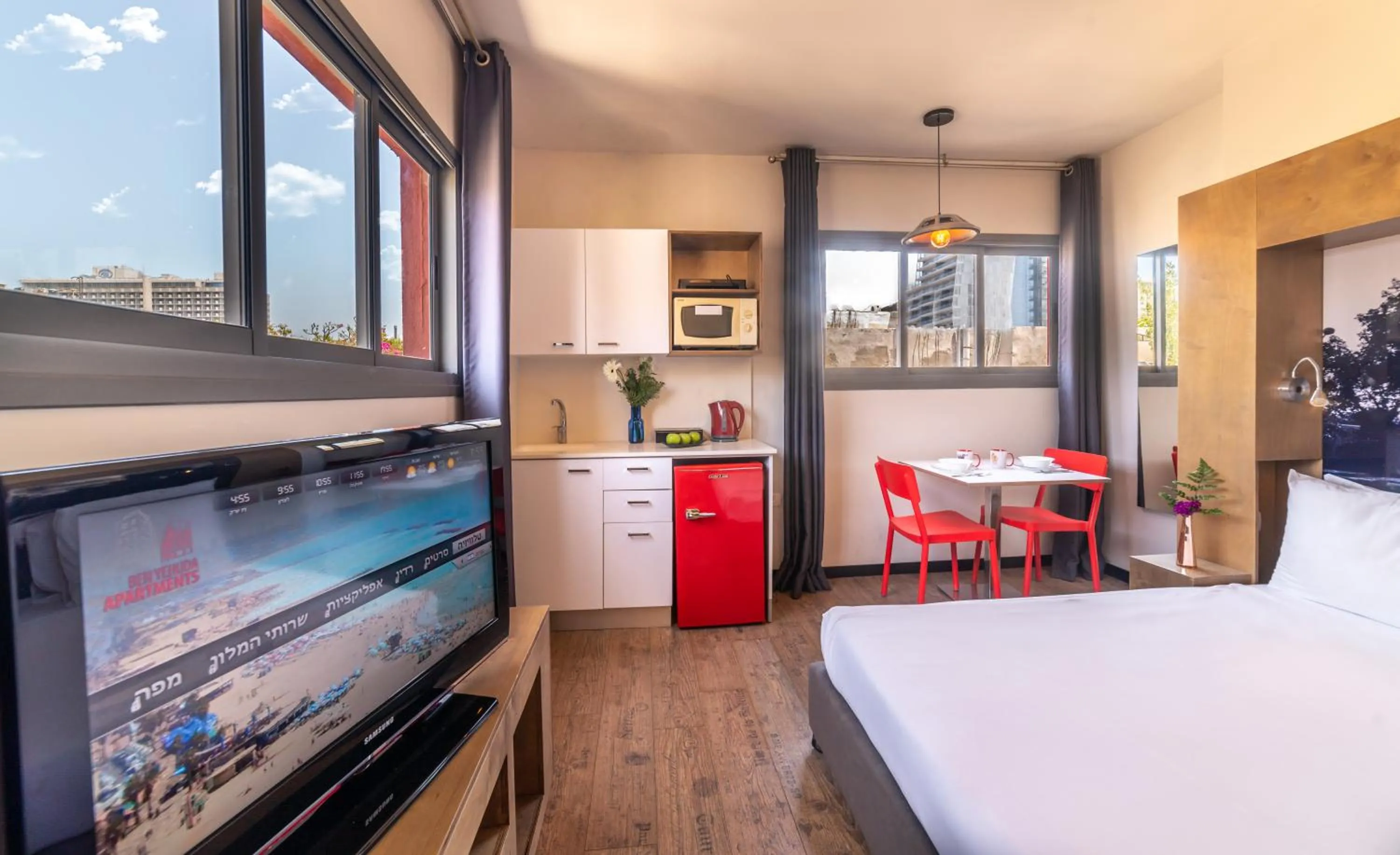 Photo of the whole room, Bed in Ben Yehuda Apartments