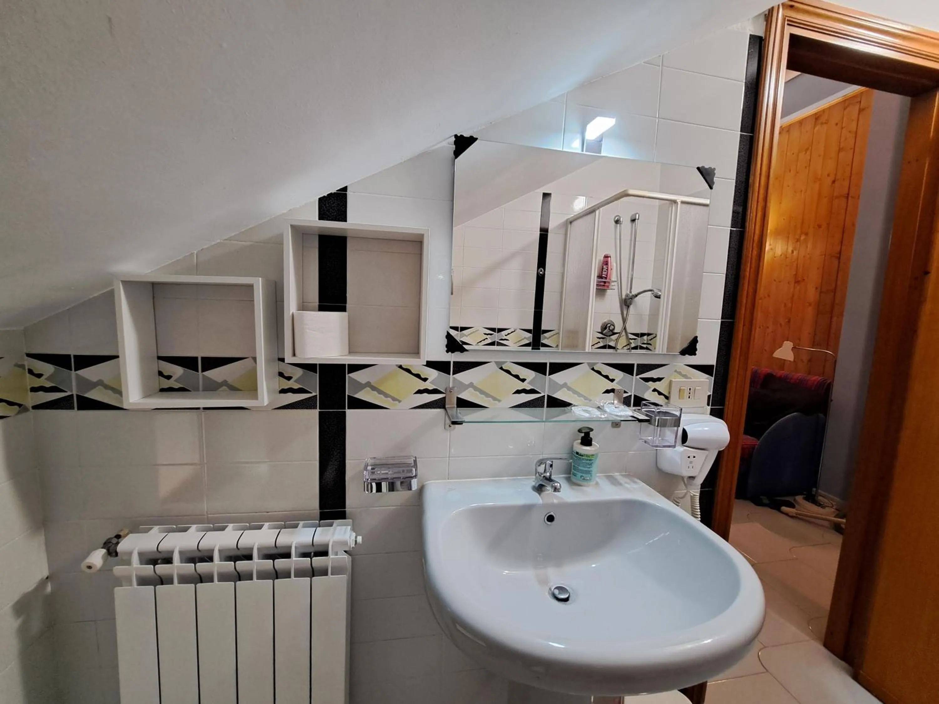 Bathroom in Kairos B&B