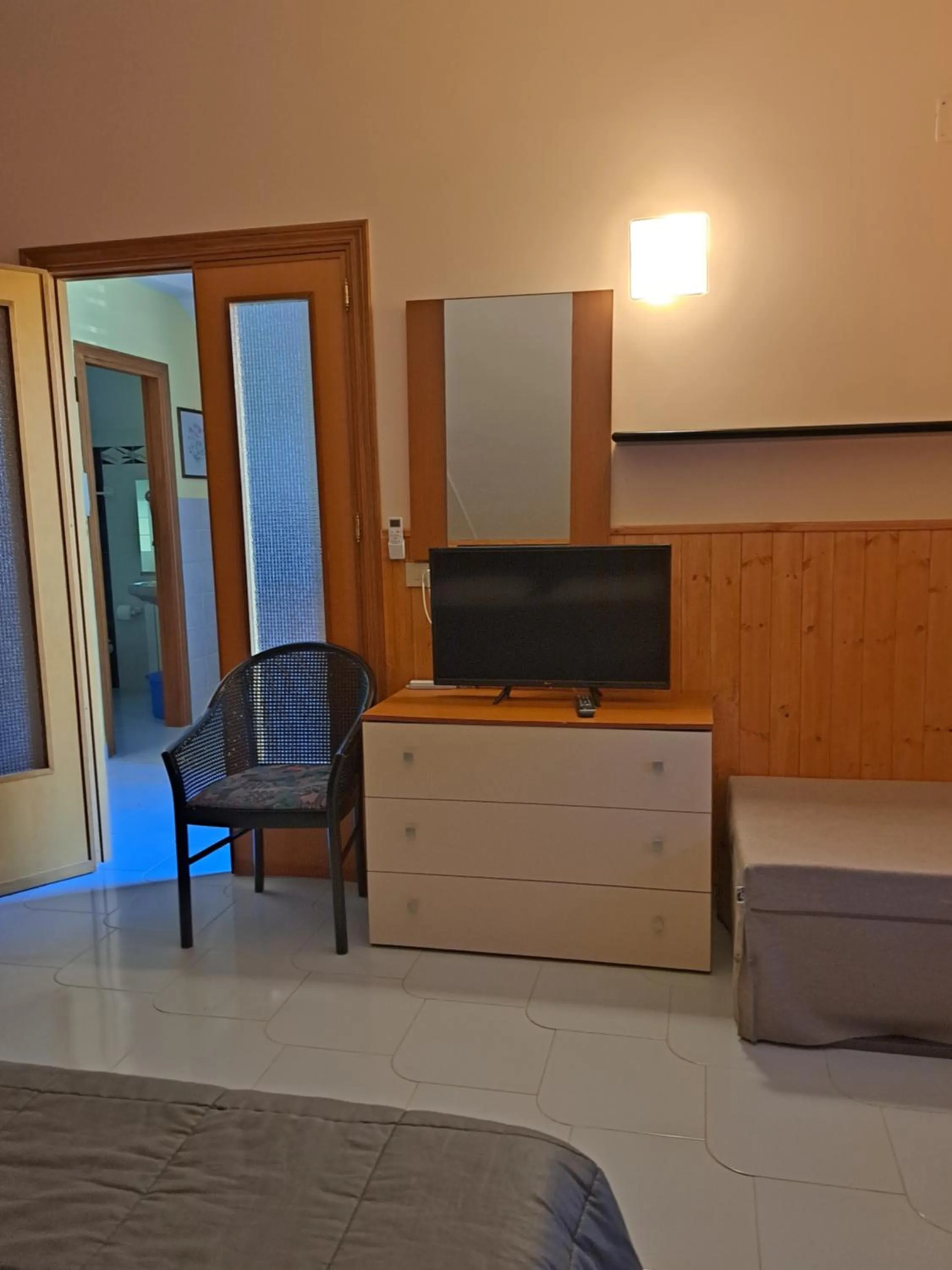 Photo of the whole room in Kairos B&B