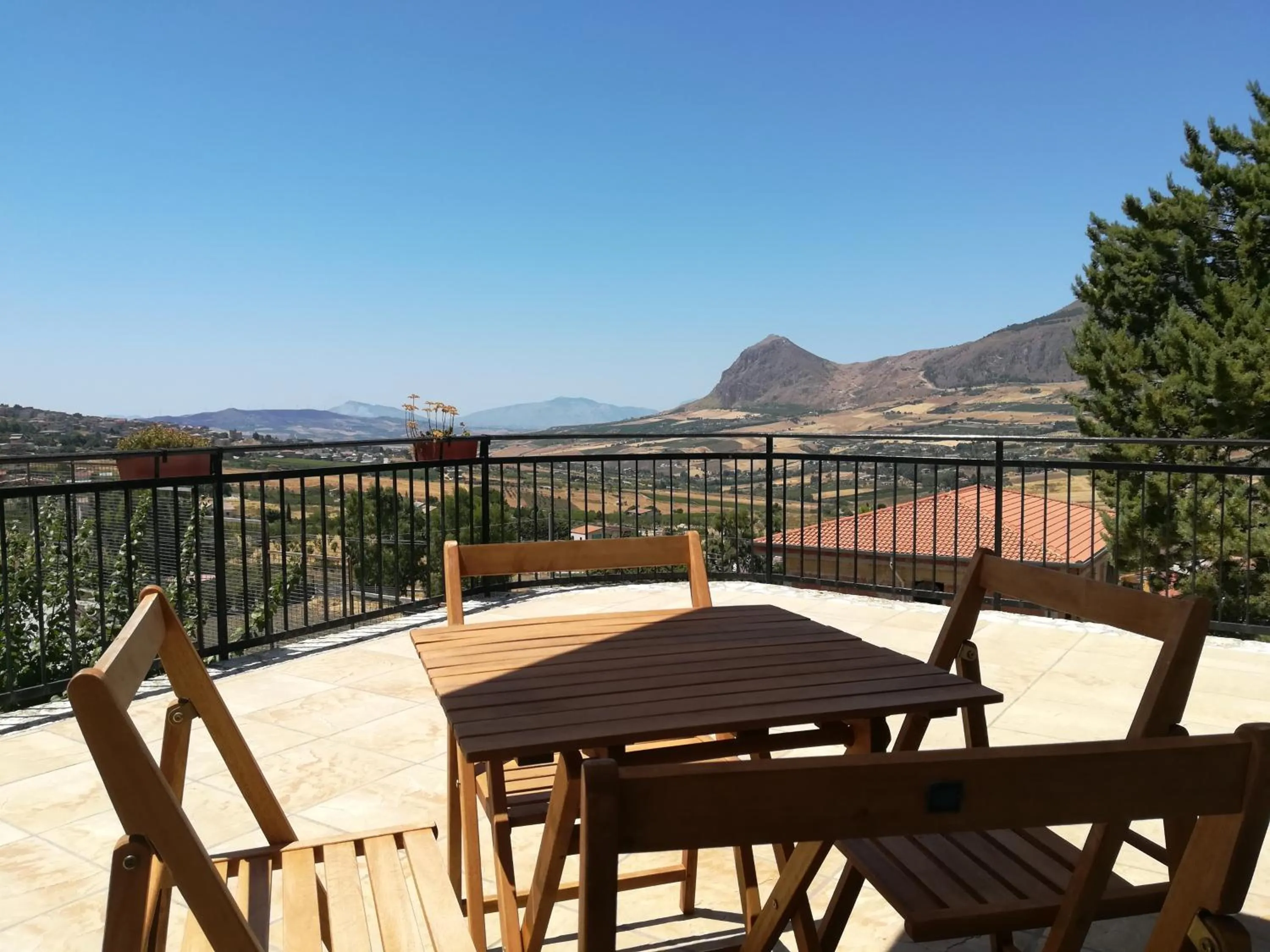 Balcony/Terrace in Kairos B&B