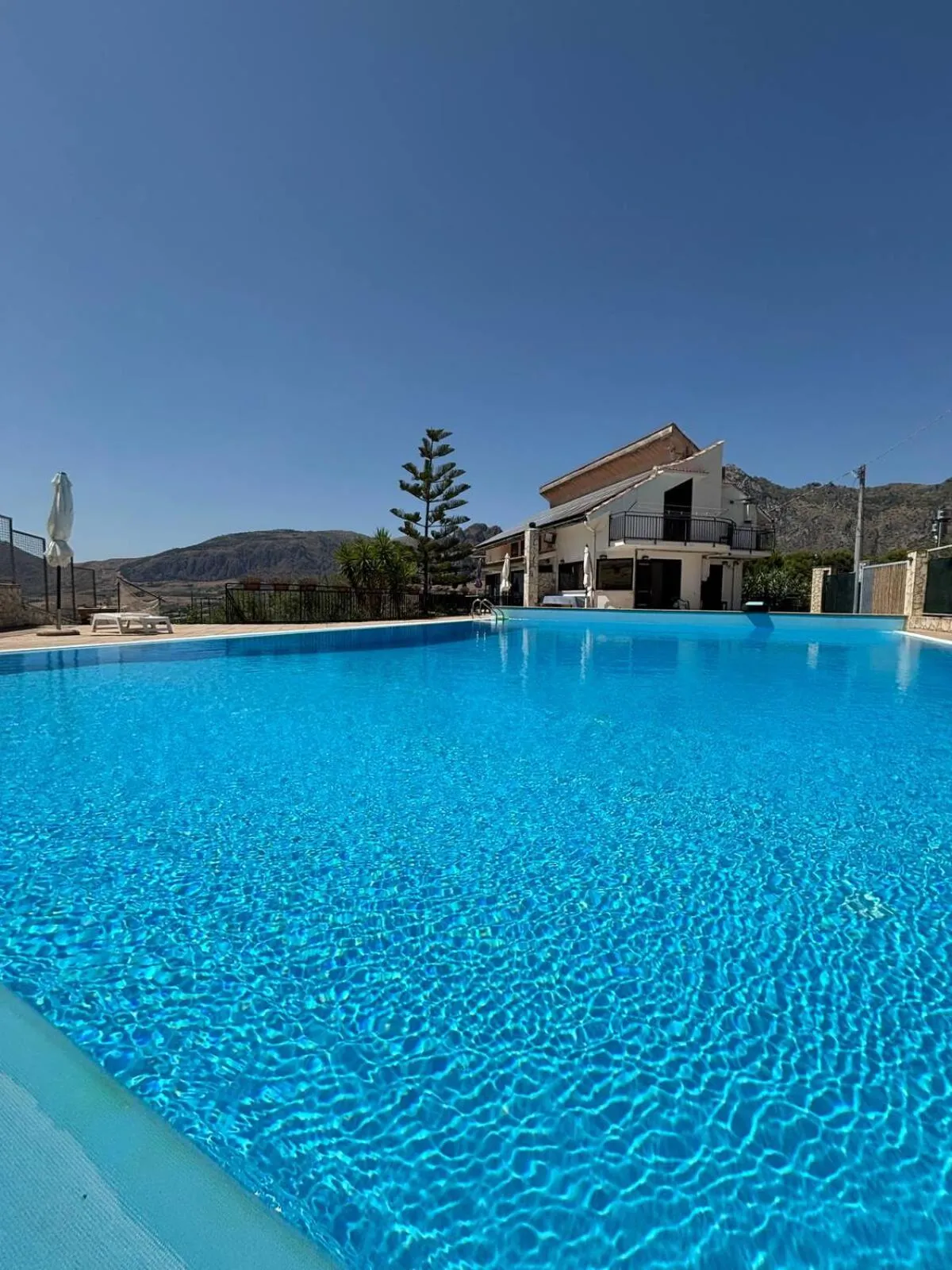 Swimming pool in Kairos B&B