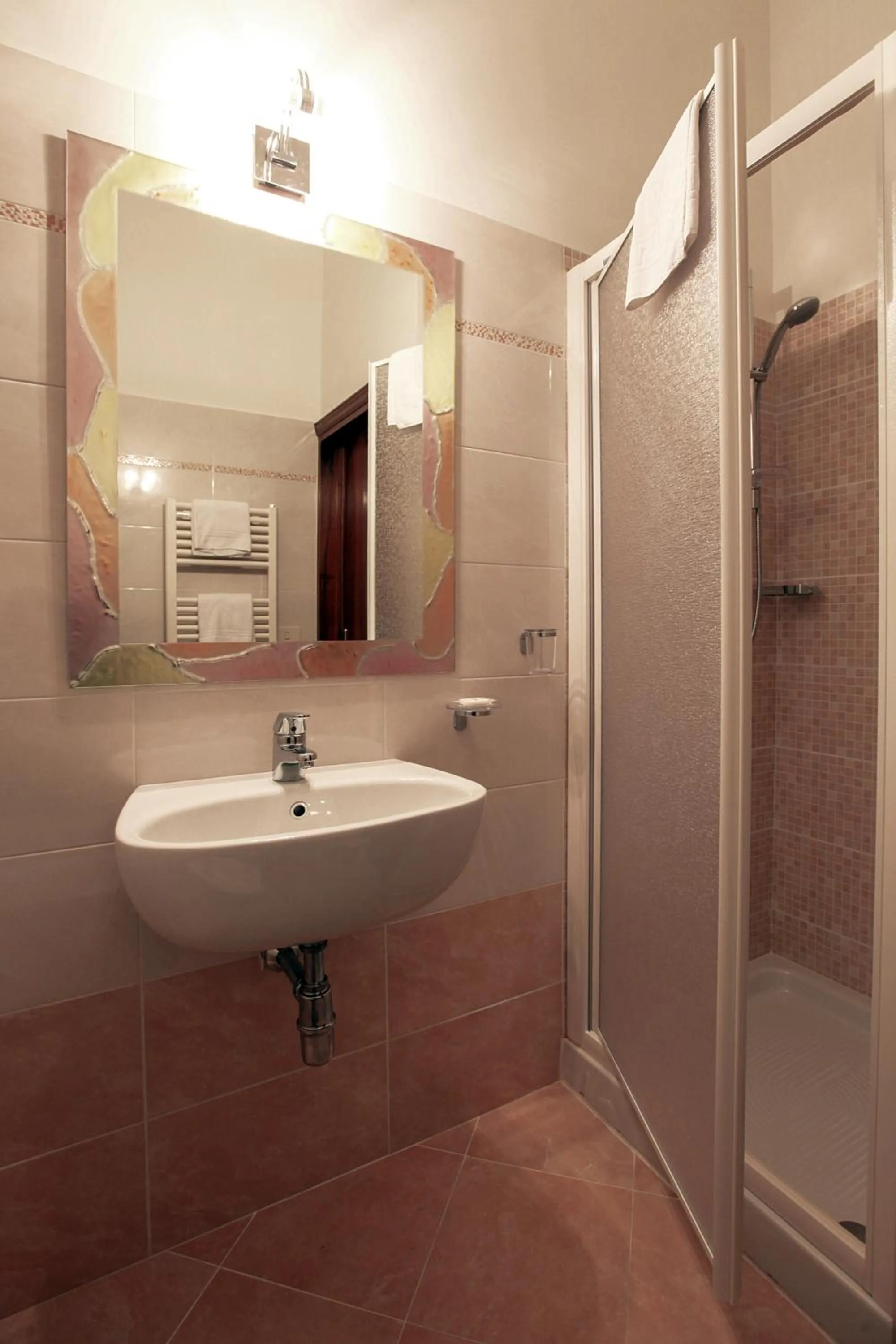 Shower in Hotel Bologna