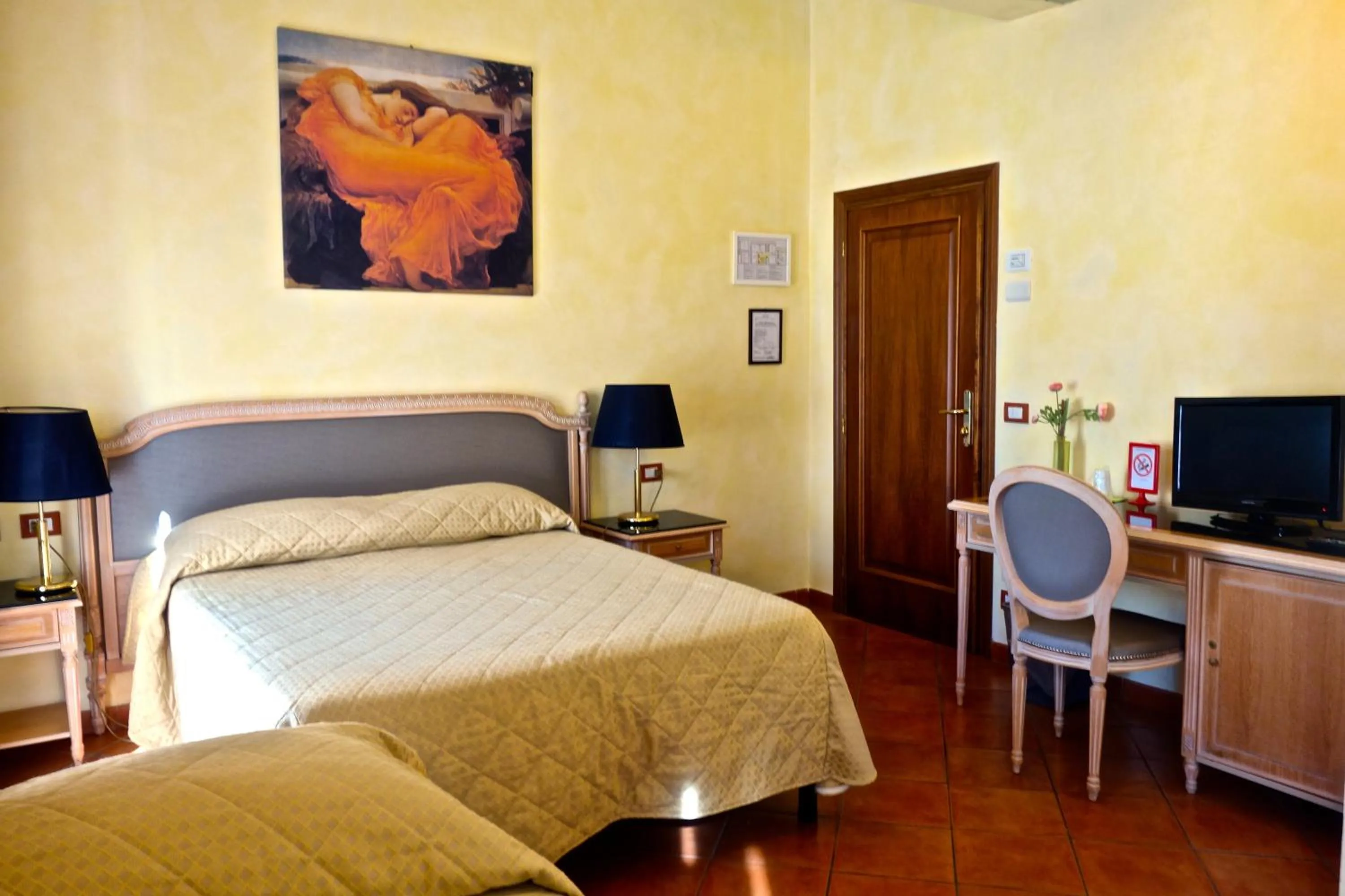 TV and multimedia, Bed in Hotel Bologna