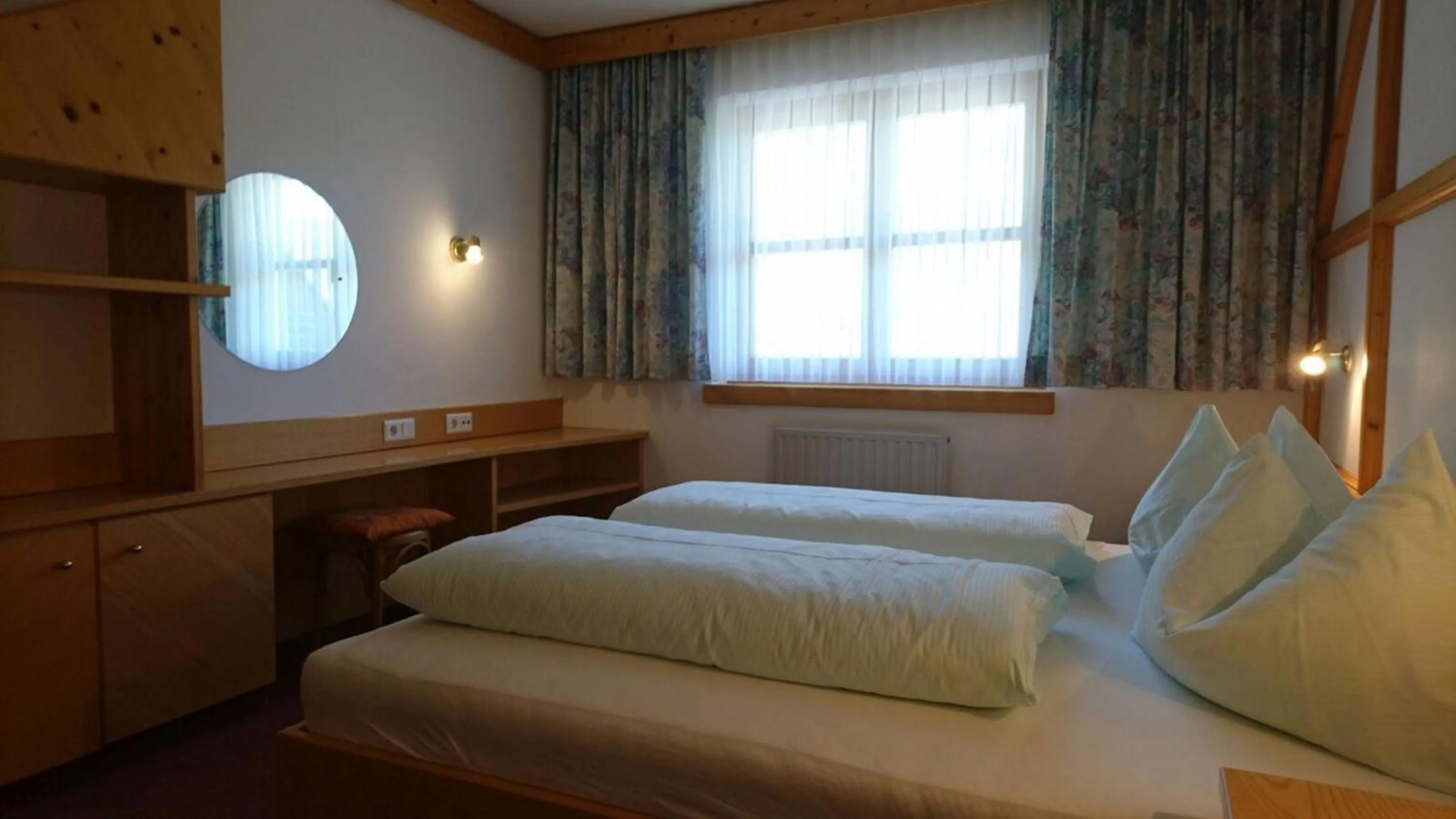 Bedroom, Bed in Appartementhotel Hechenberg