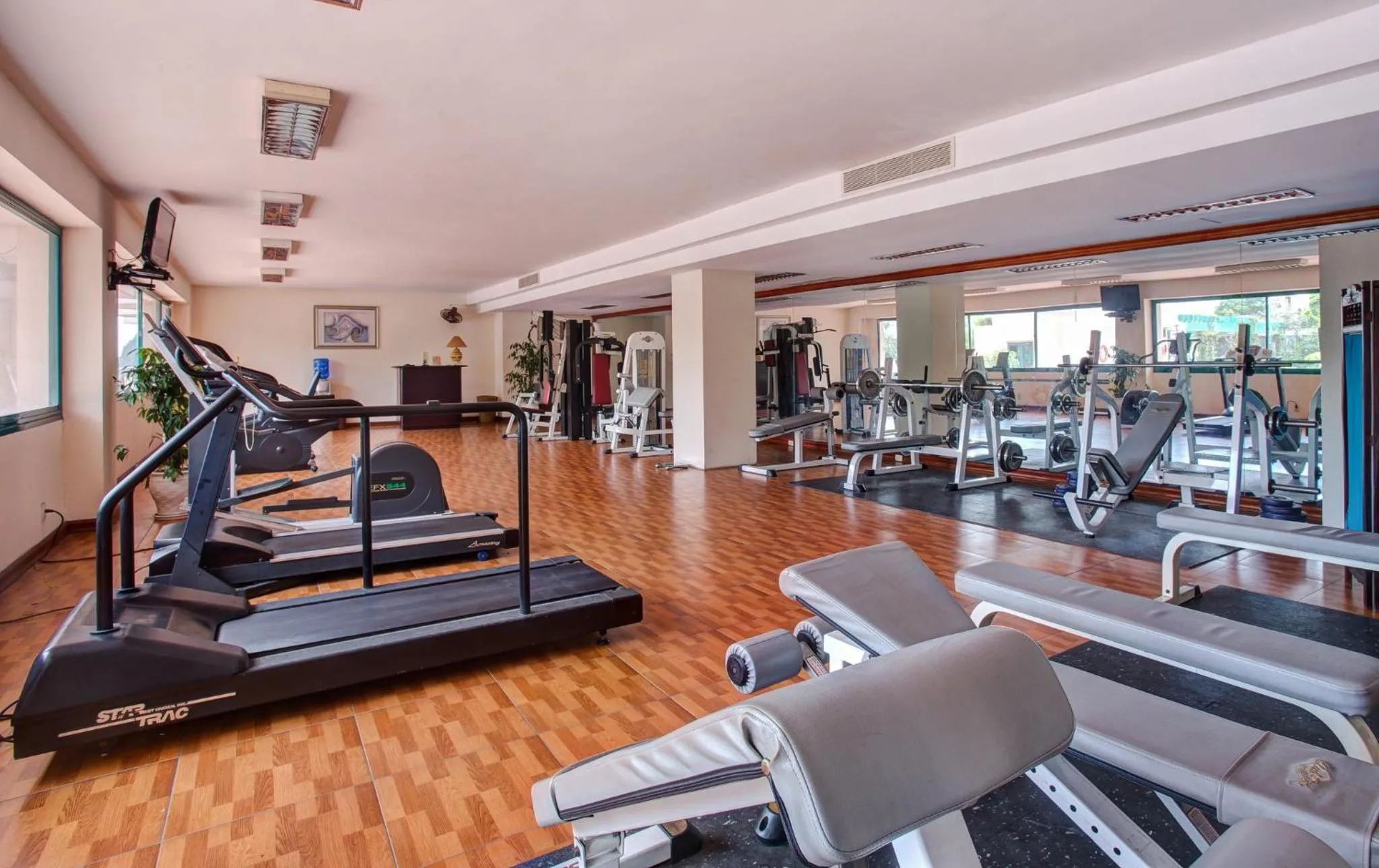Fitness centre/facilities in Halong Plaza Hotel