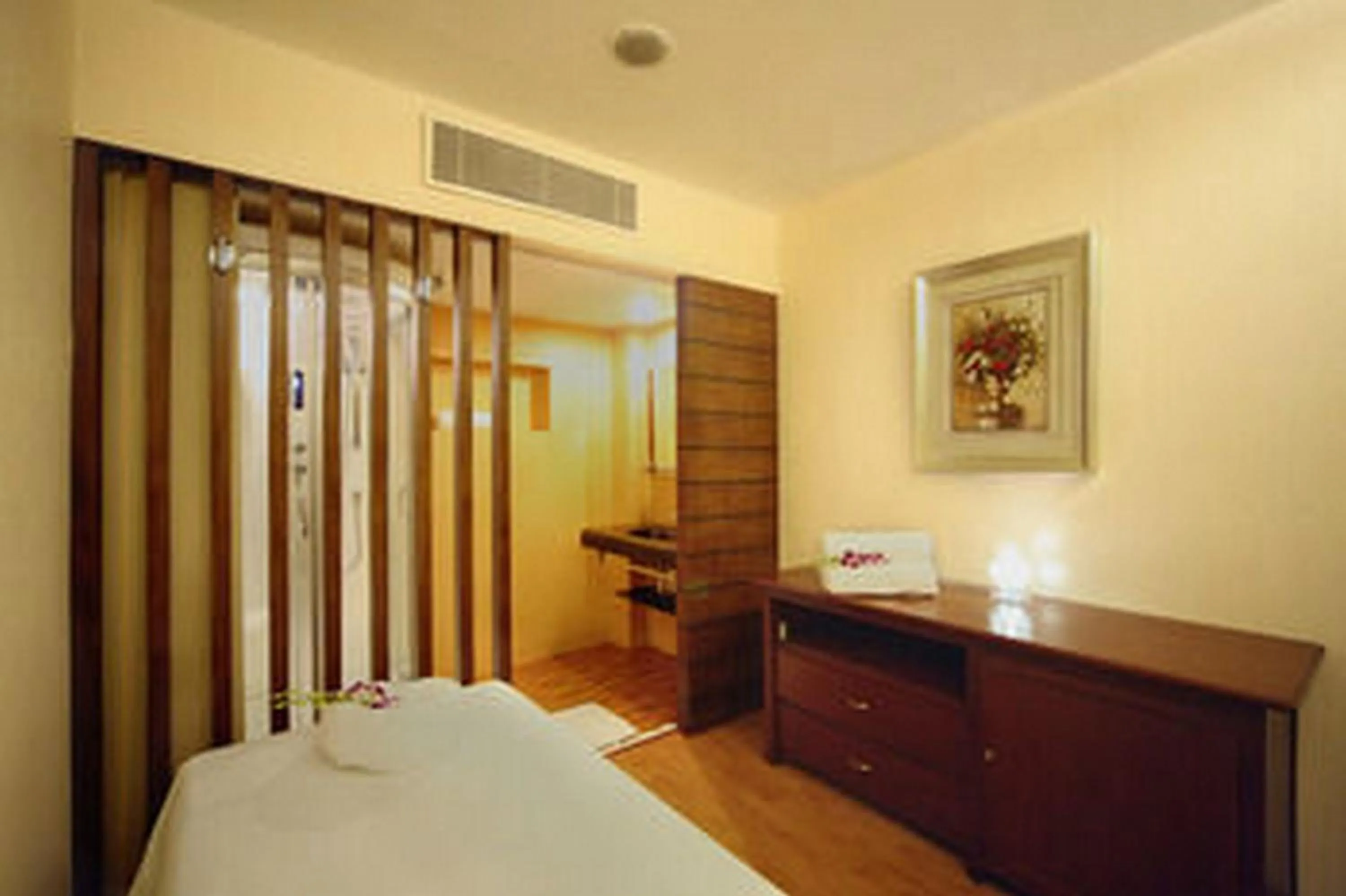 Massage, Bed in Halong Plaza Hotel