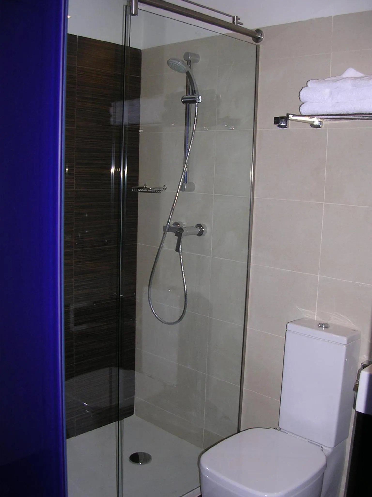 Bathroom in El Globo