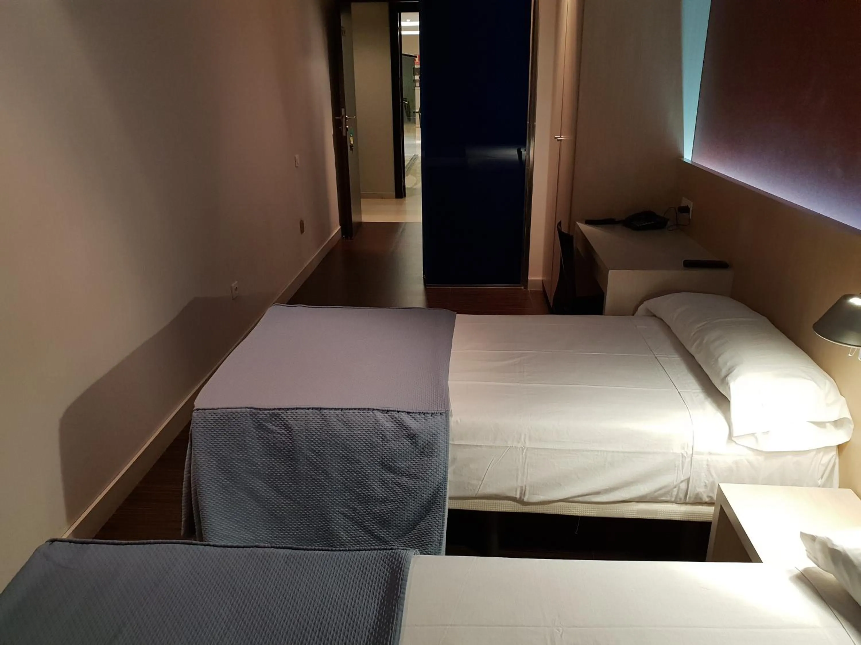 Photo of the whole room, Bed in El Globo