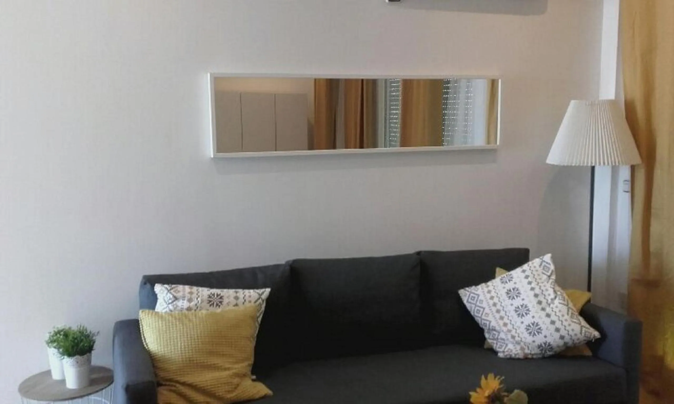 Photo of the whole room in El Globo