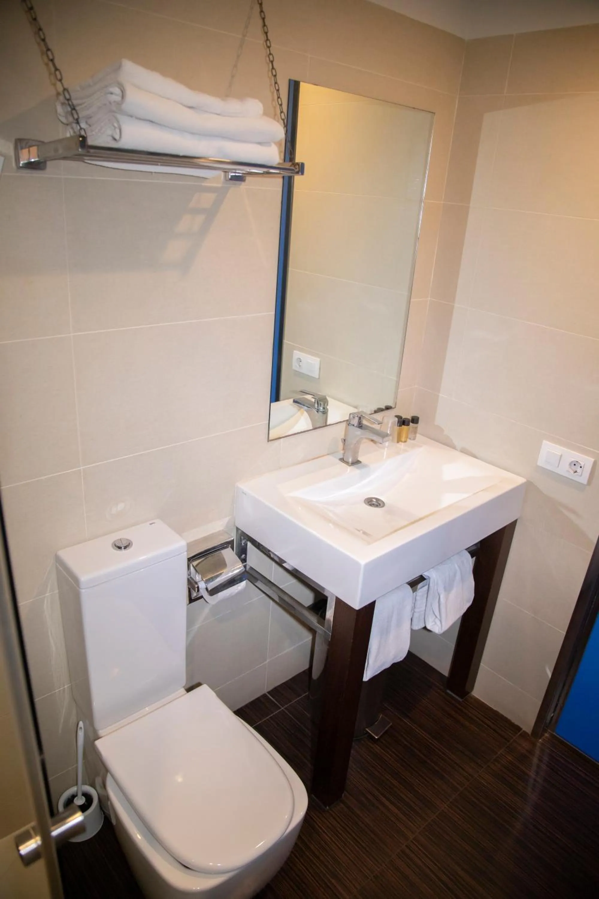 Bathroom in El Globo