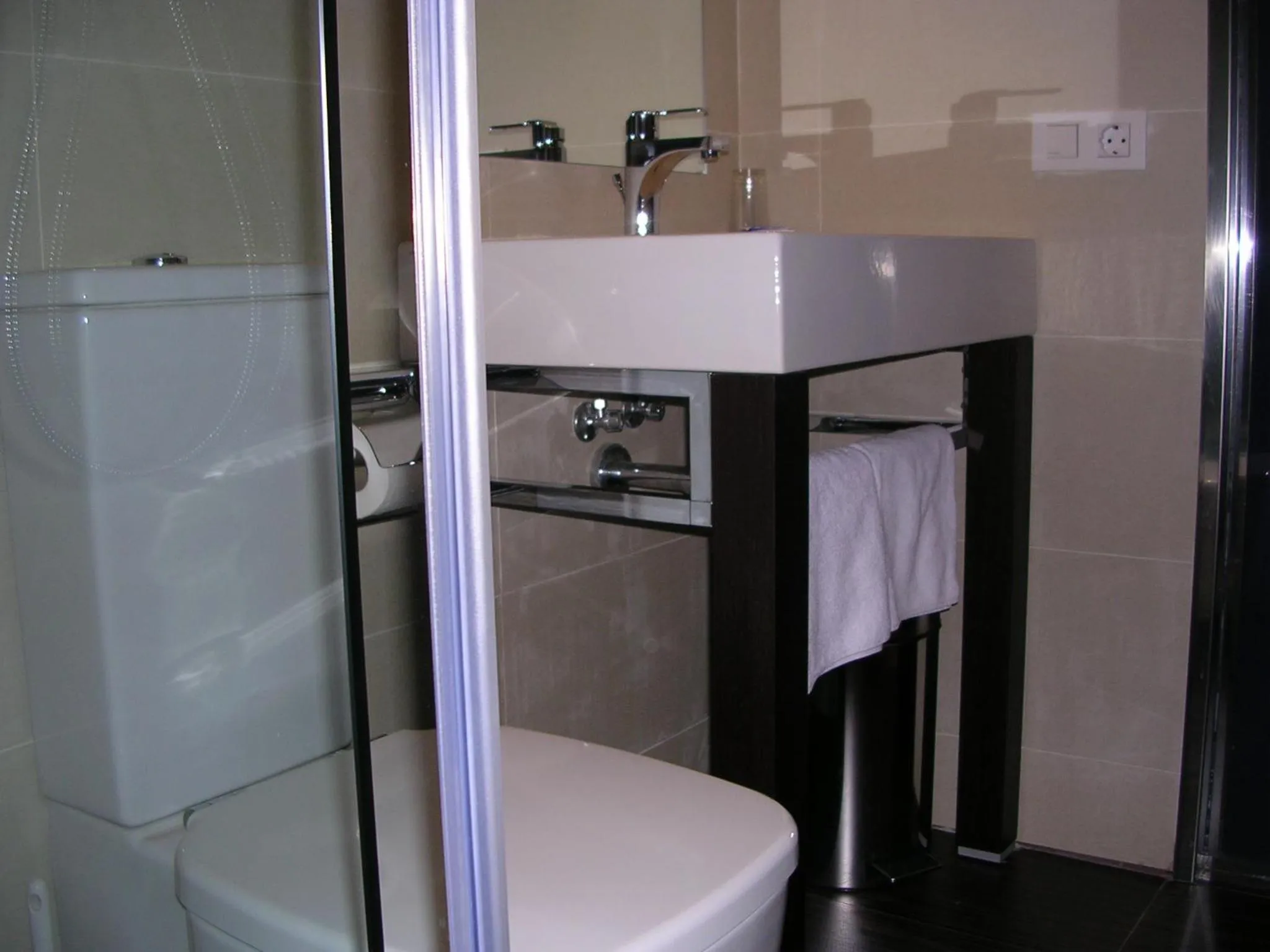 Bathroom in El Globo