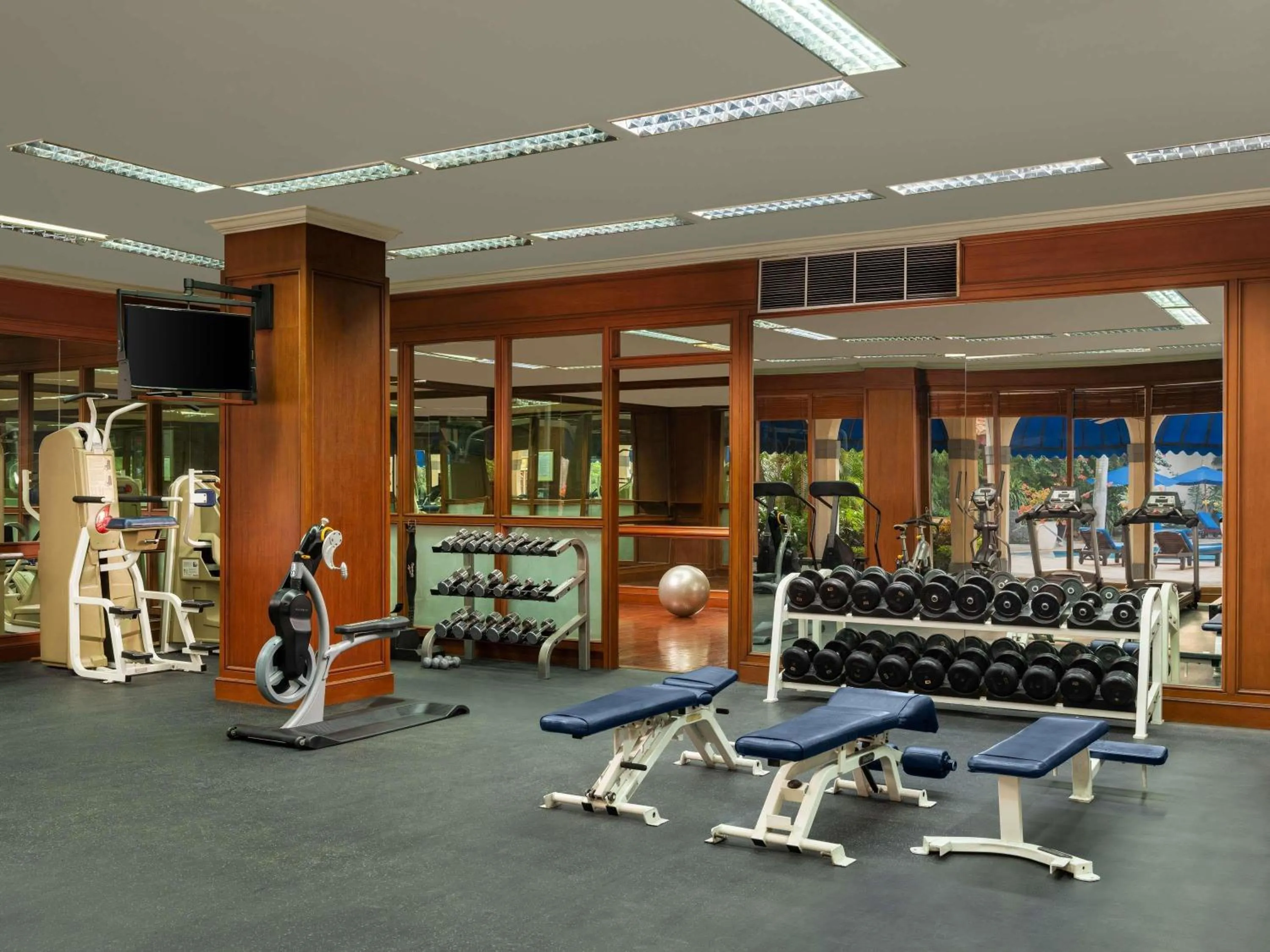 Fitness centre/facilities in Hotel Majapahit Surabaya MGallery