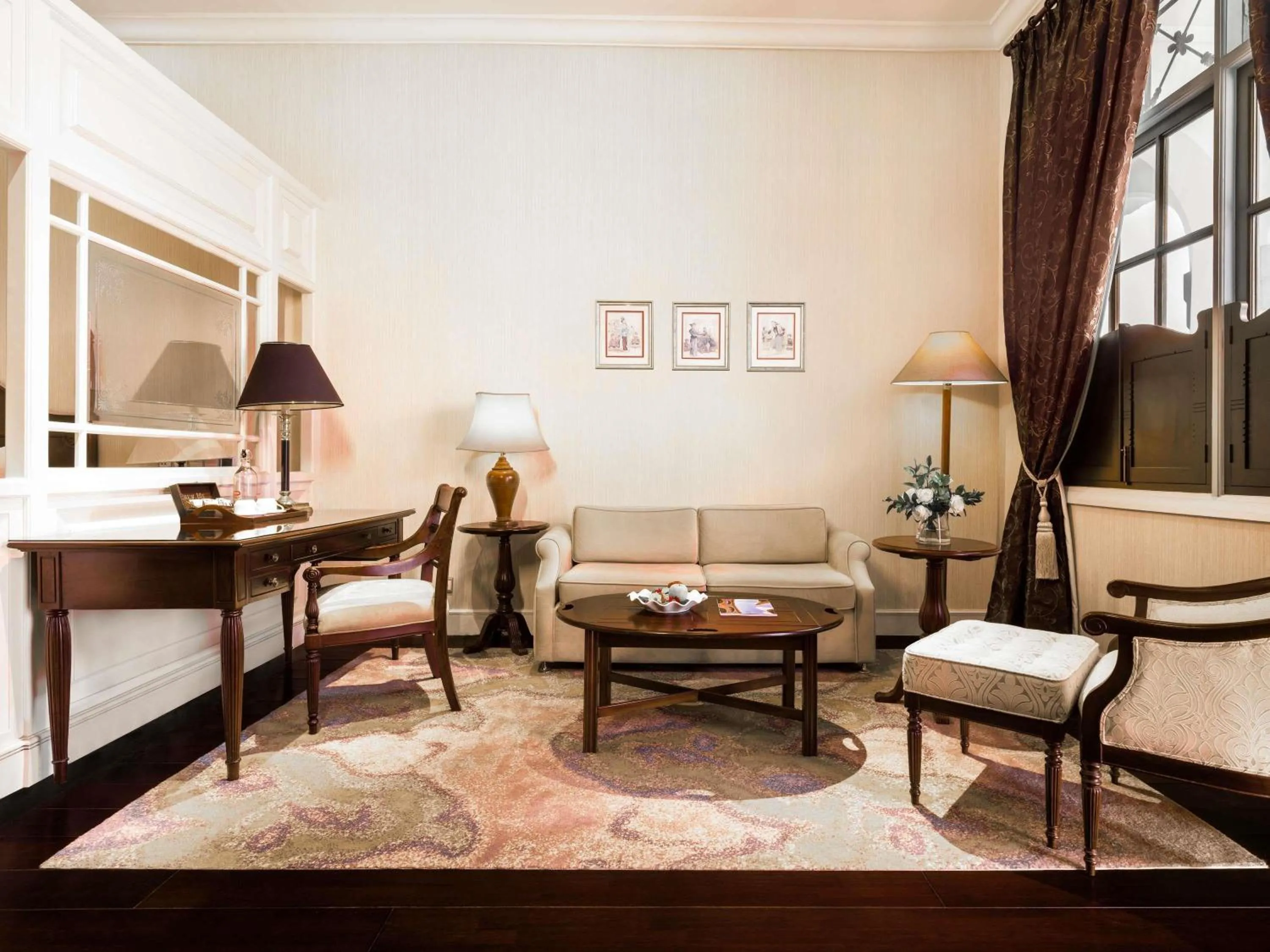 Bedroom in Hotel Majapahit Surabaya MGallery